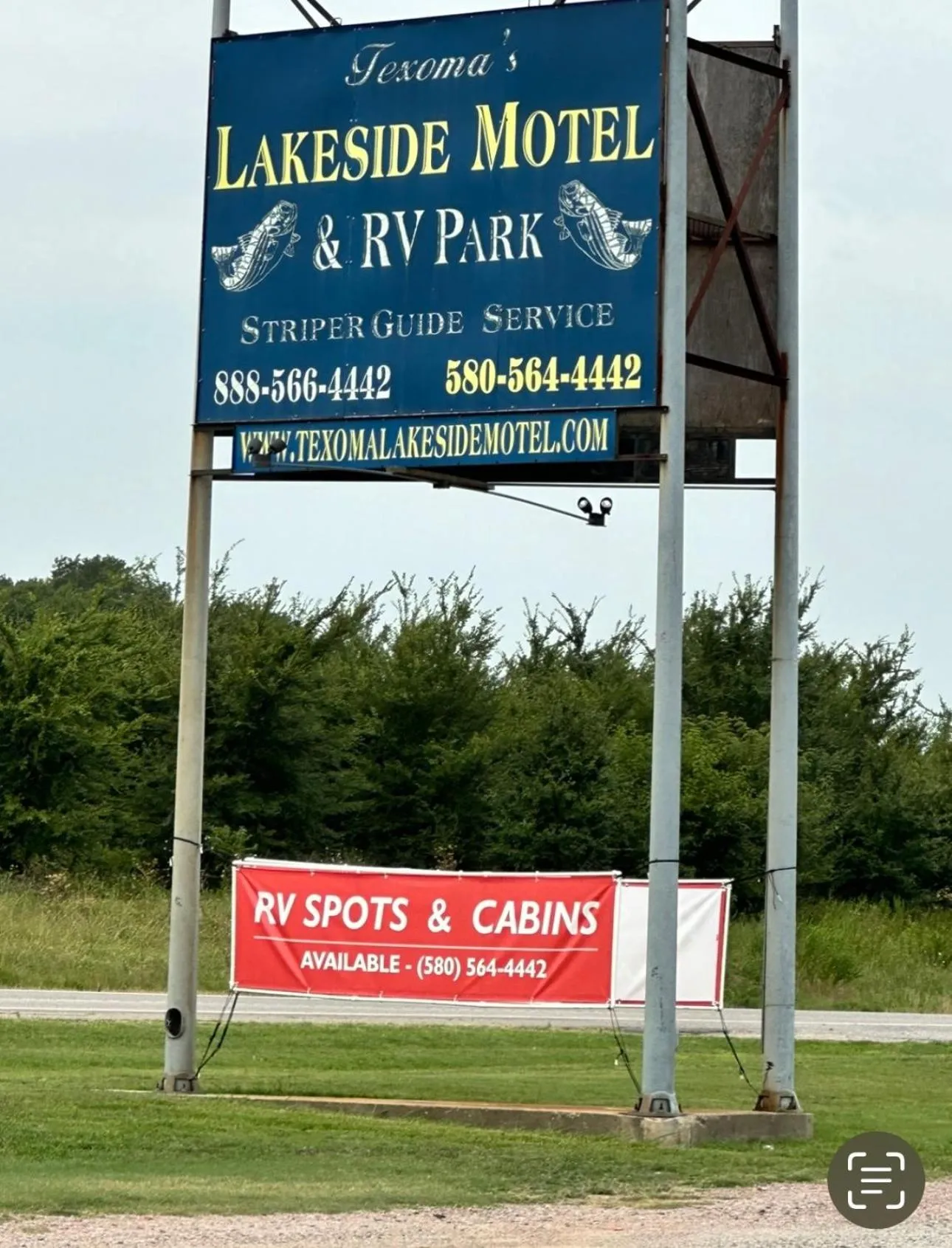 Property logo or sign in Lakeside Motel, Cabins and RV