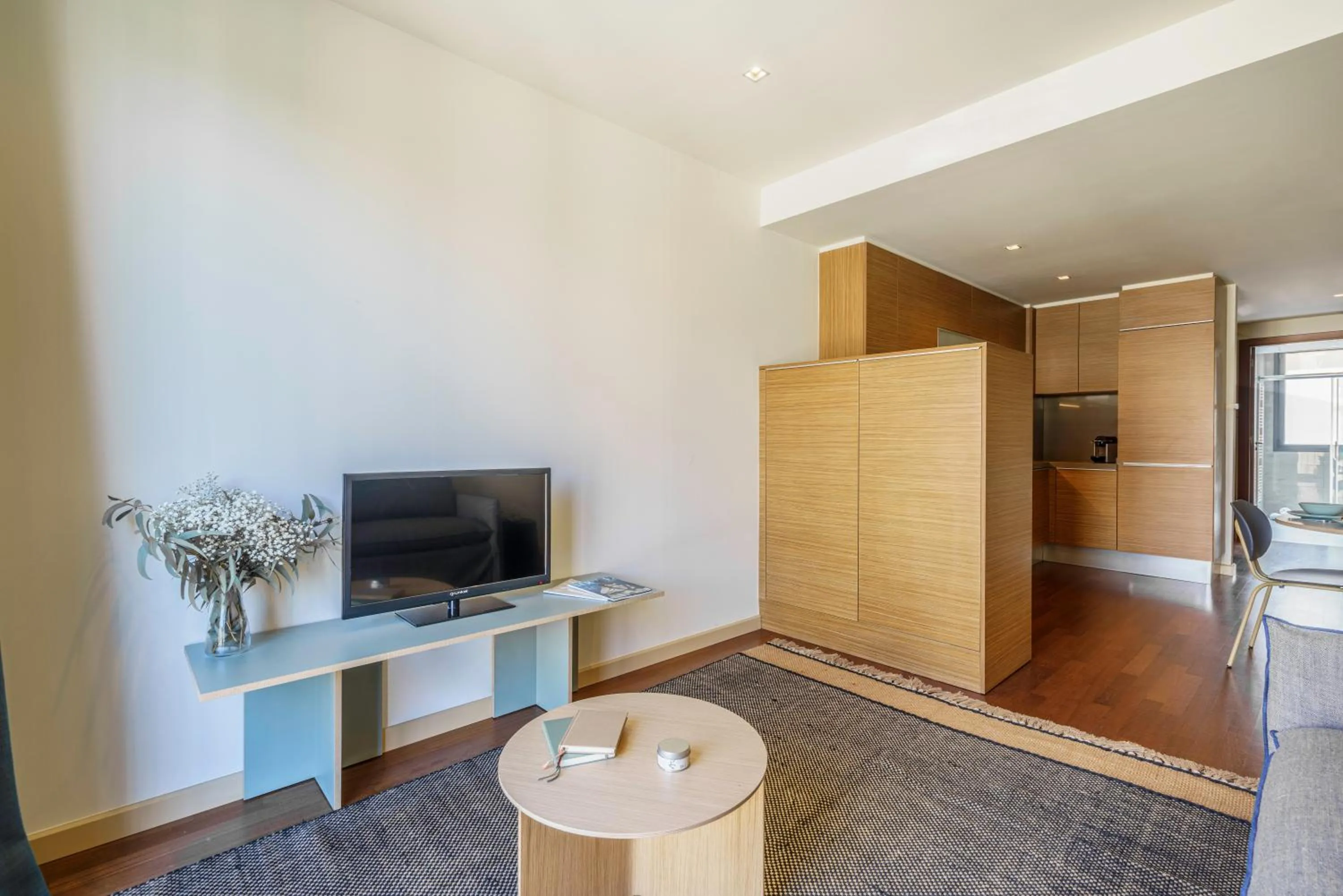 Kitchen or kitchenette in Aspasios Diagonal Art Apartments