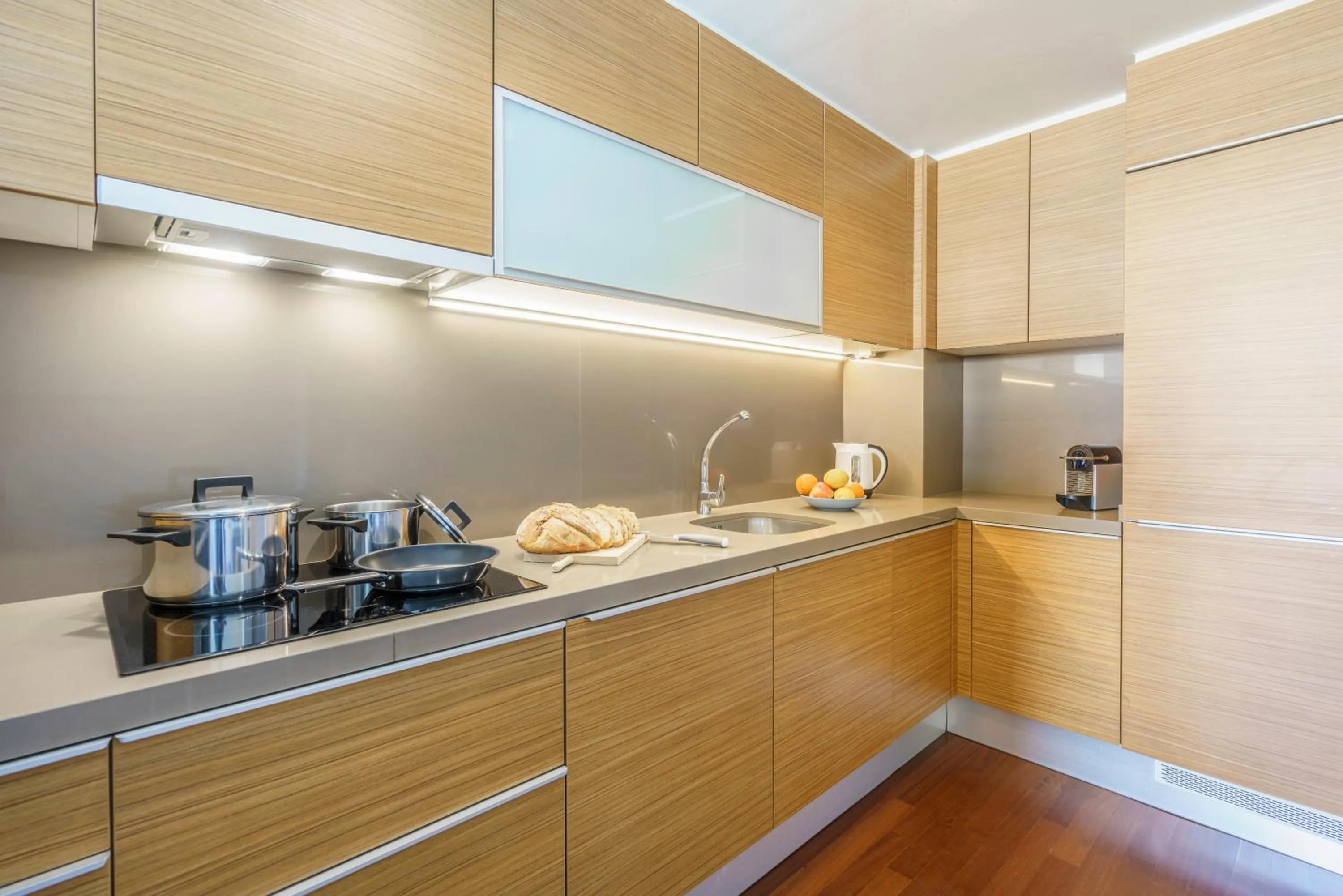 Kitchen or kitchenette in Aspasios Diagonal Art Apartments
