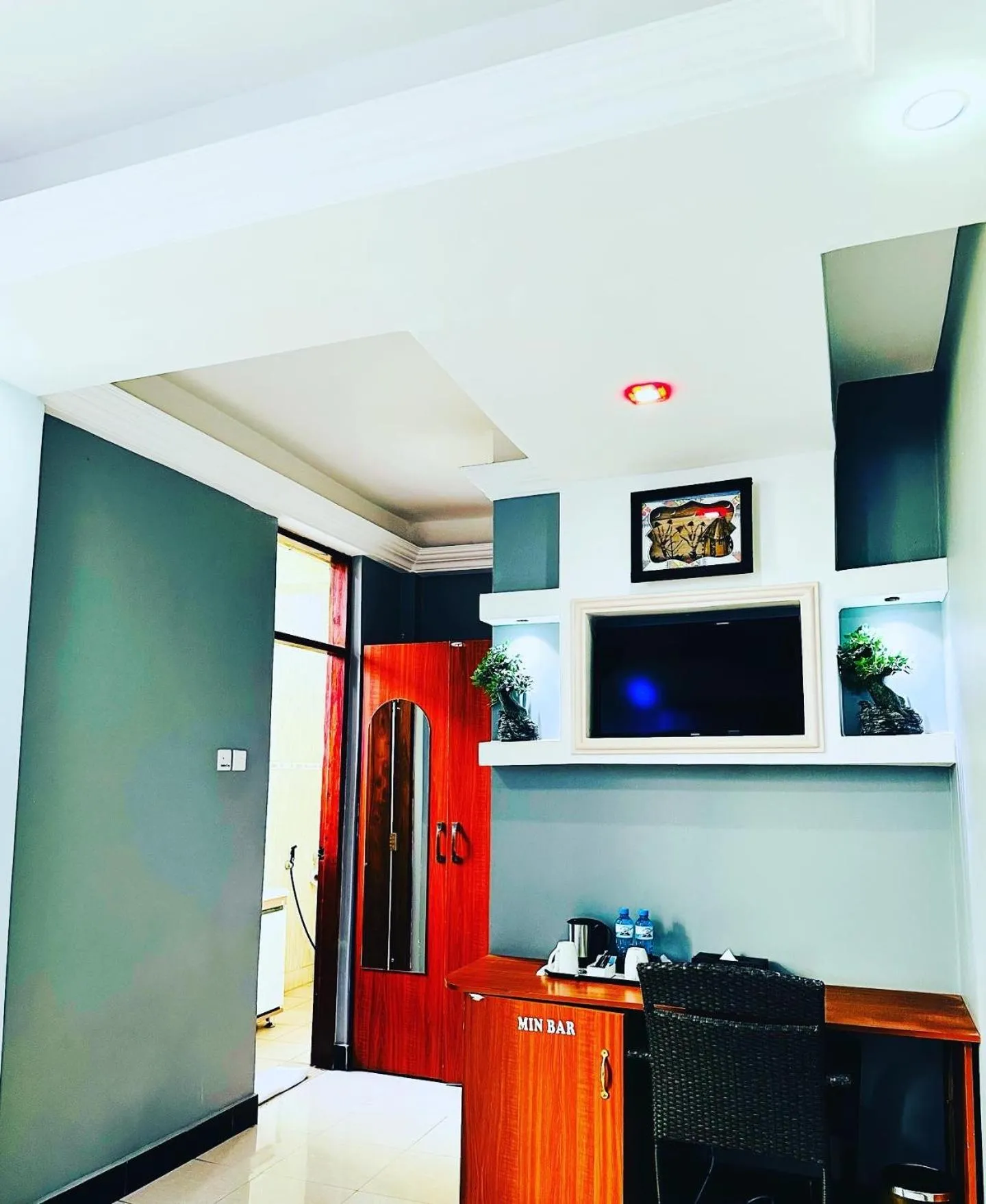 TV and multimedia in Green Mountain Hotel