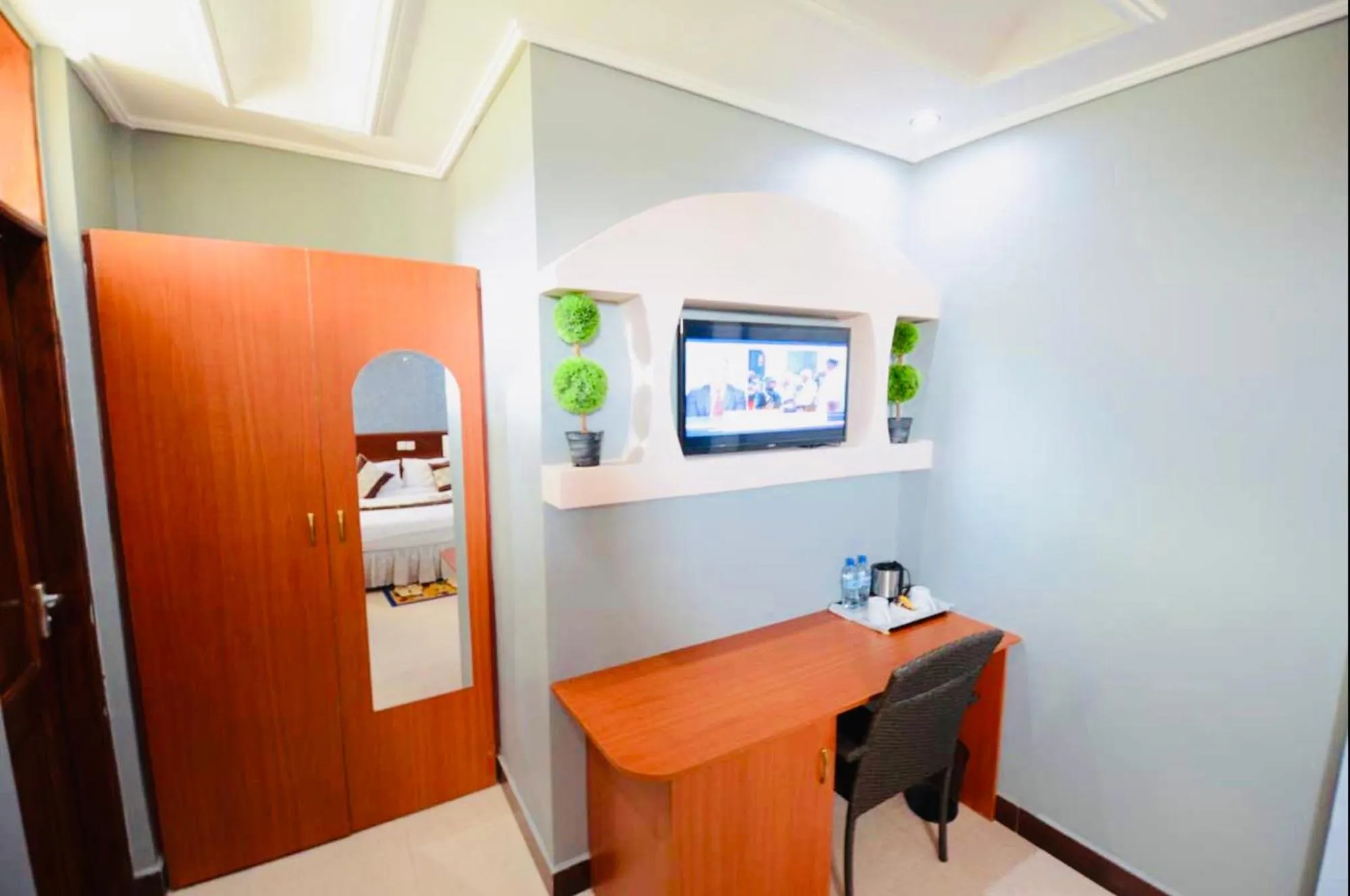 TV and multimedia in Green Mountain Hotel