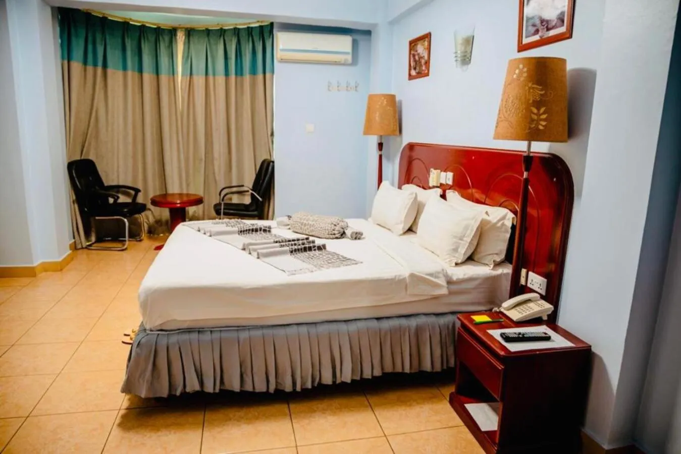 Bedroom, Bed in Green Mountain Hotel