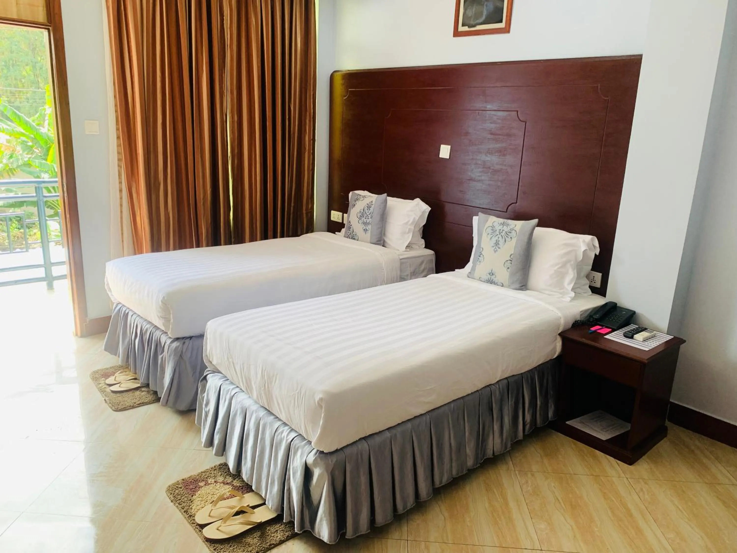 Bed in Green Mountain Hotel