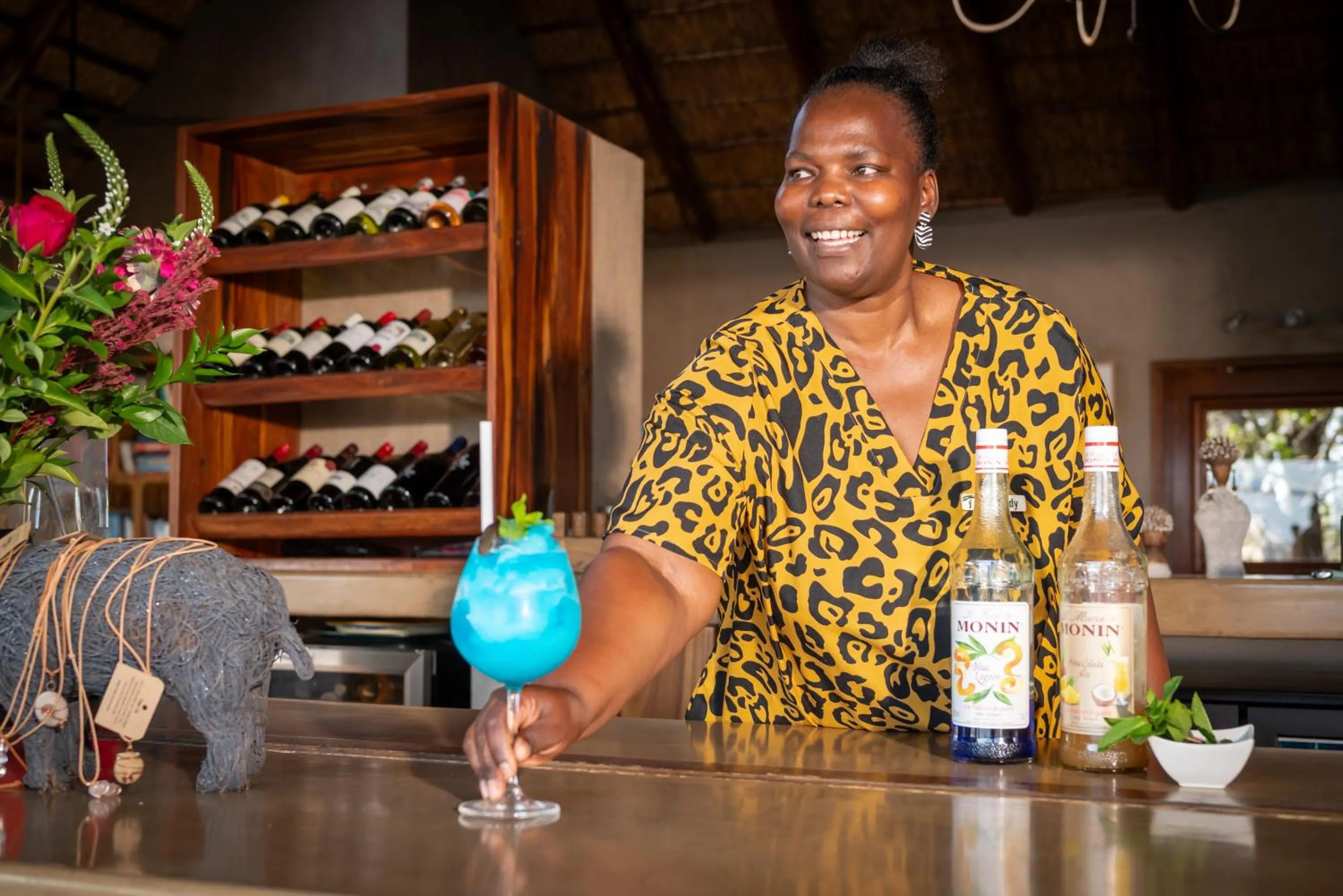 Lounge or bar in Sausage Tree Safari Camp