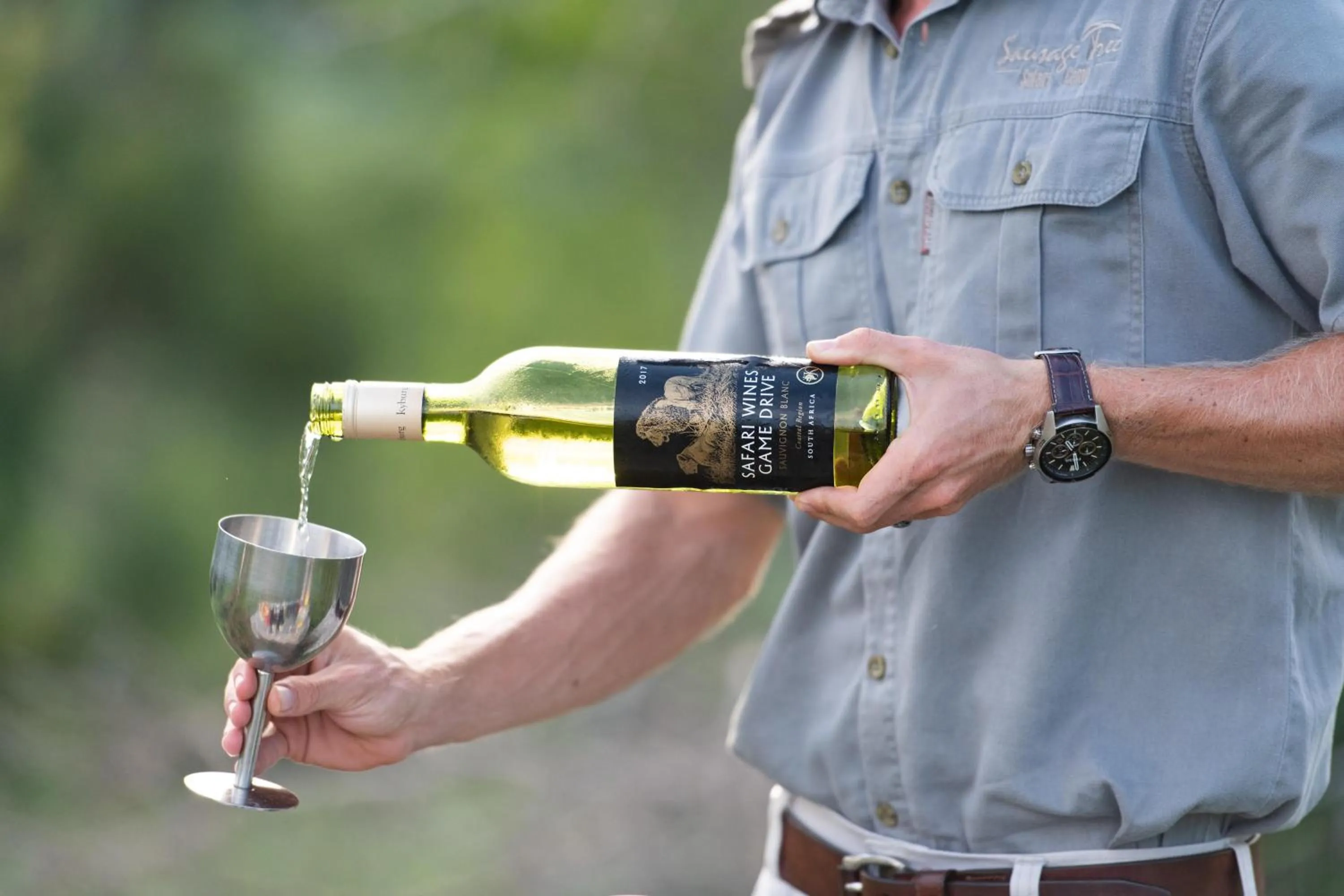 Lounge or bar in Sausage Tree Safari Camp