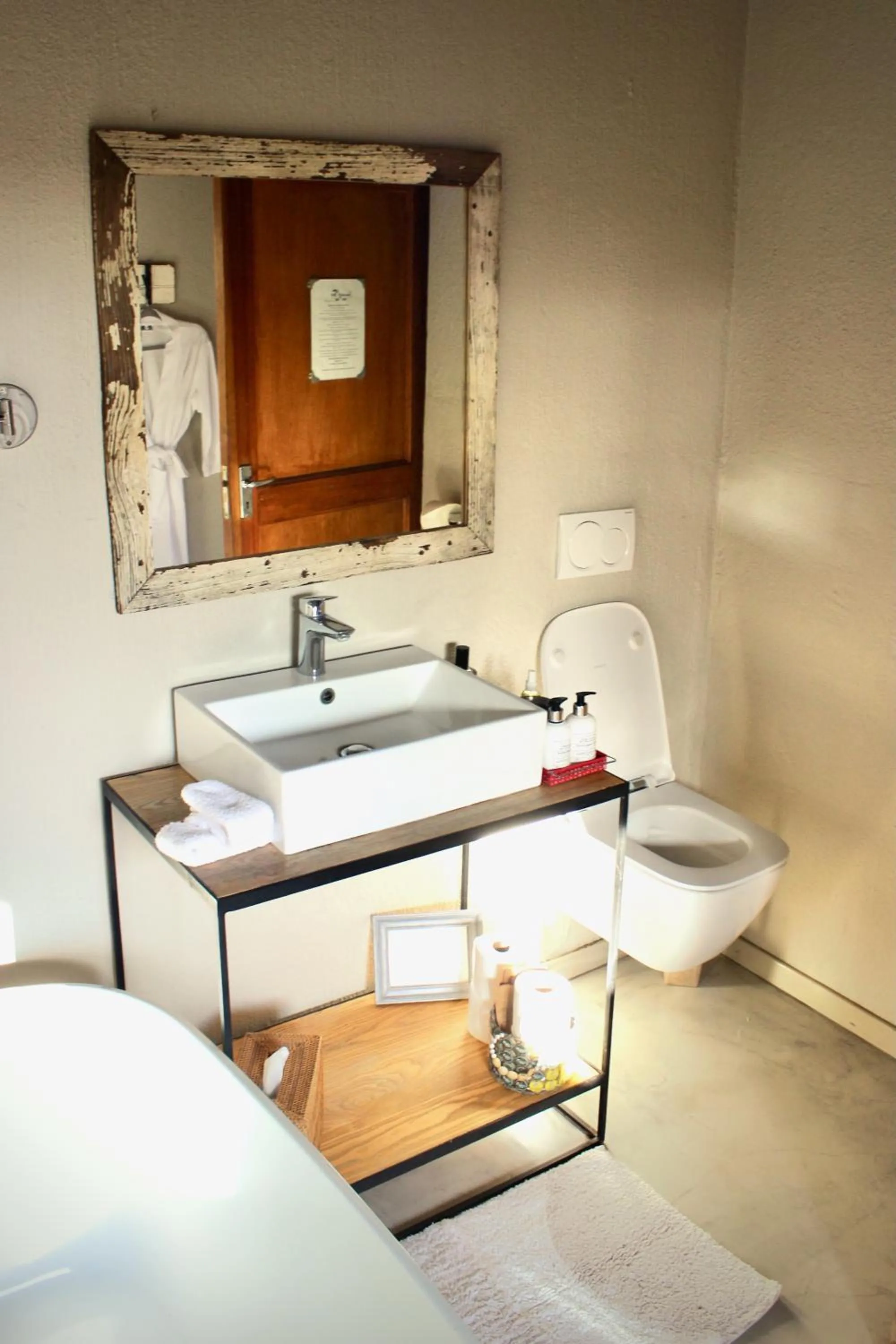 Property building in Sausage Tree Safari Camp