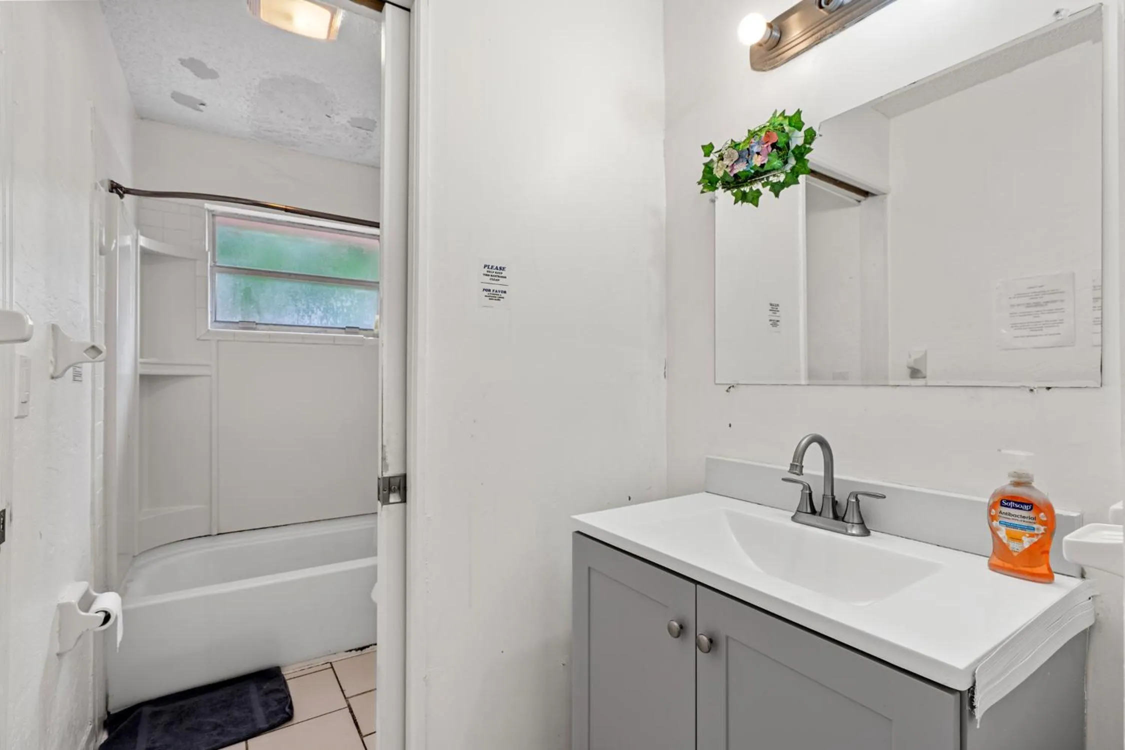 Crocodhouse early check in eight years hosting