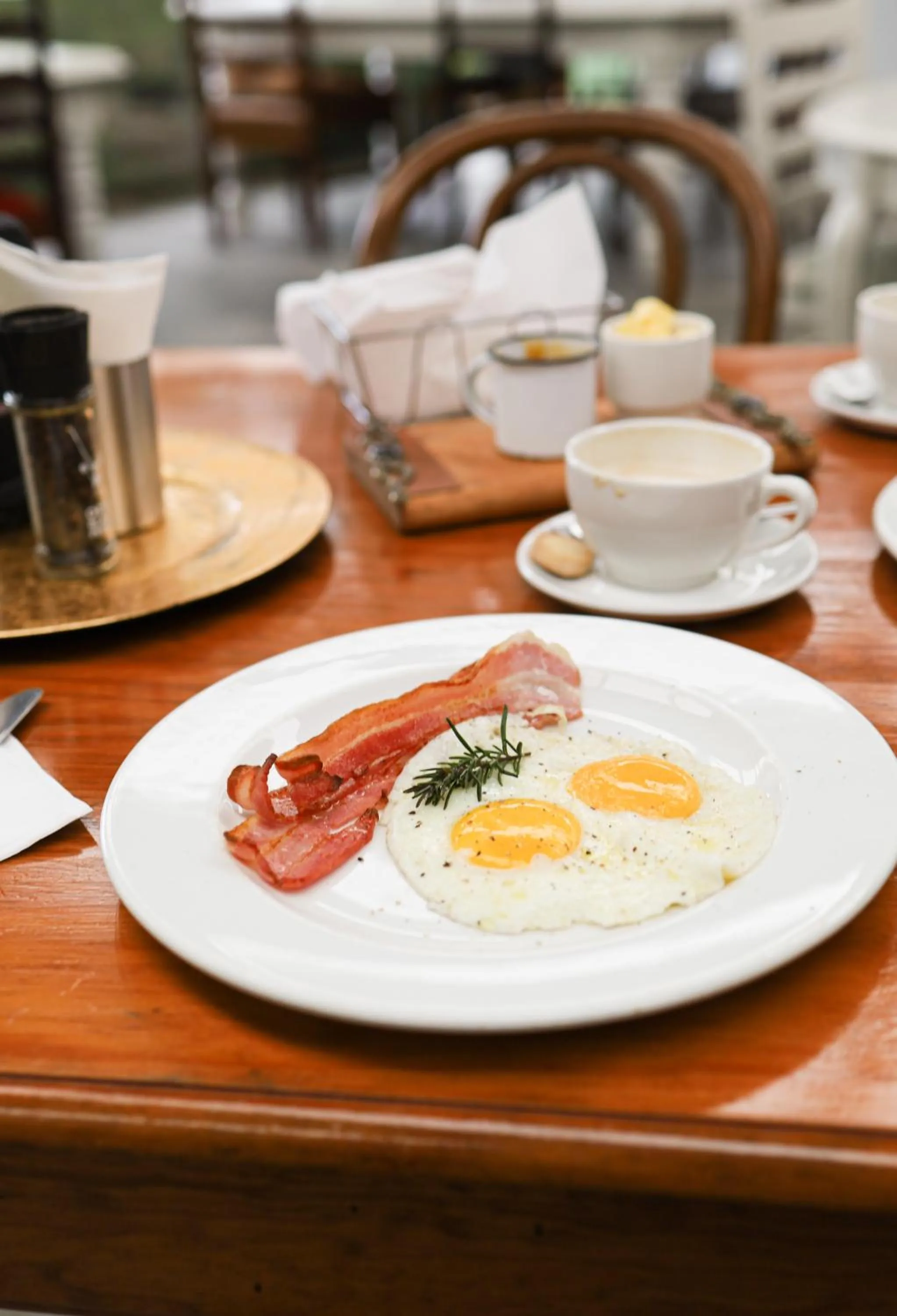 Breakfast in Portland Manor