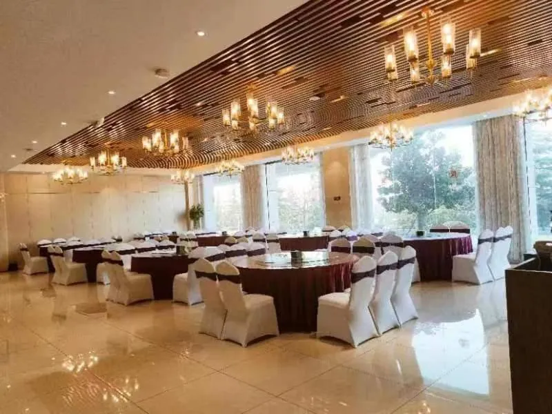 Restaurant/places to eat in Huashan Xinghe International Hotel