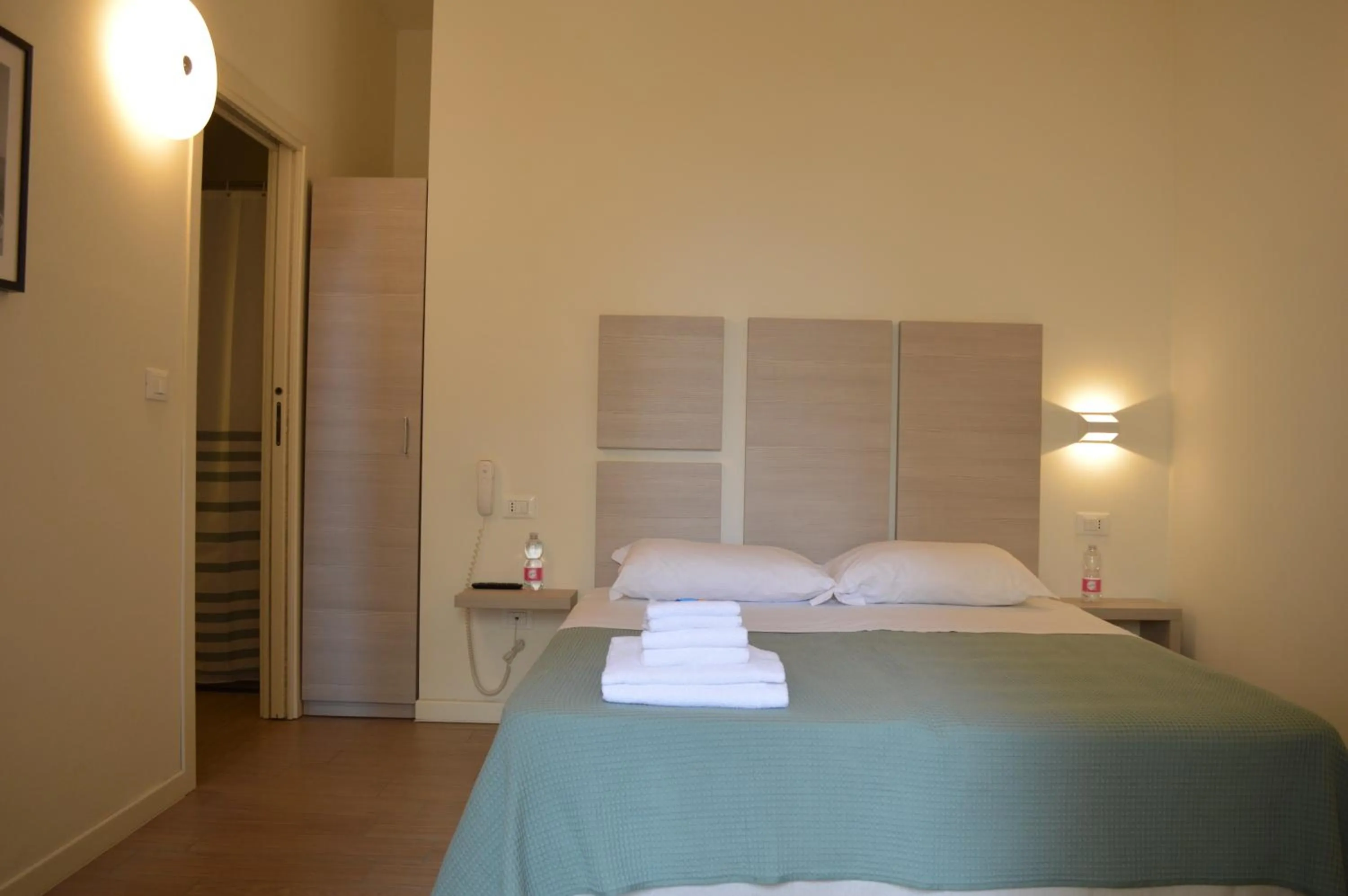 Bedroom, Bed in Hotel Riva e Mare