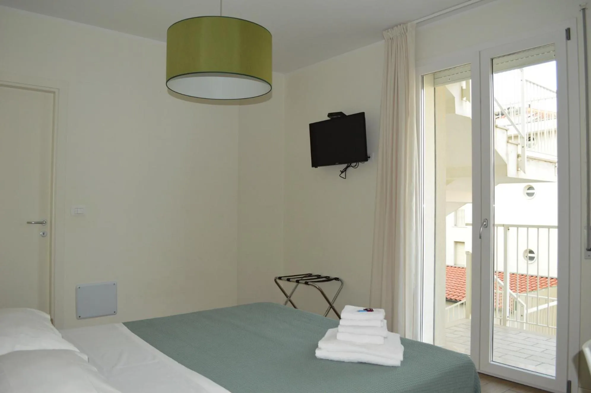 Bed in Hotel Riva e Mare