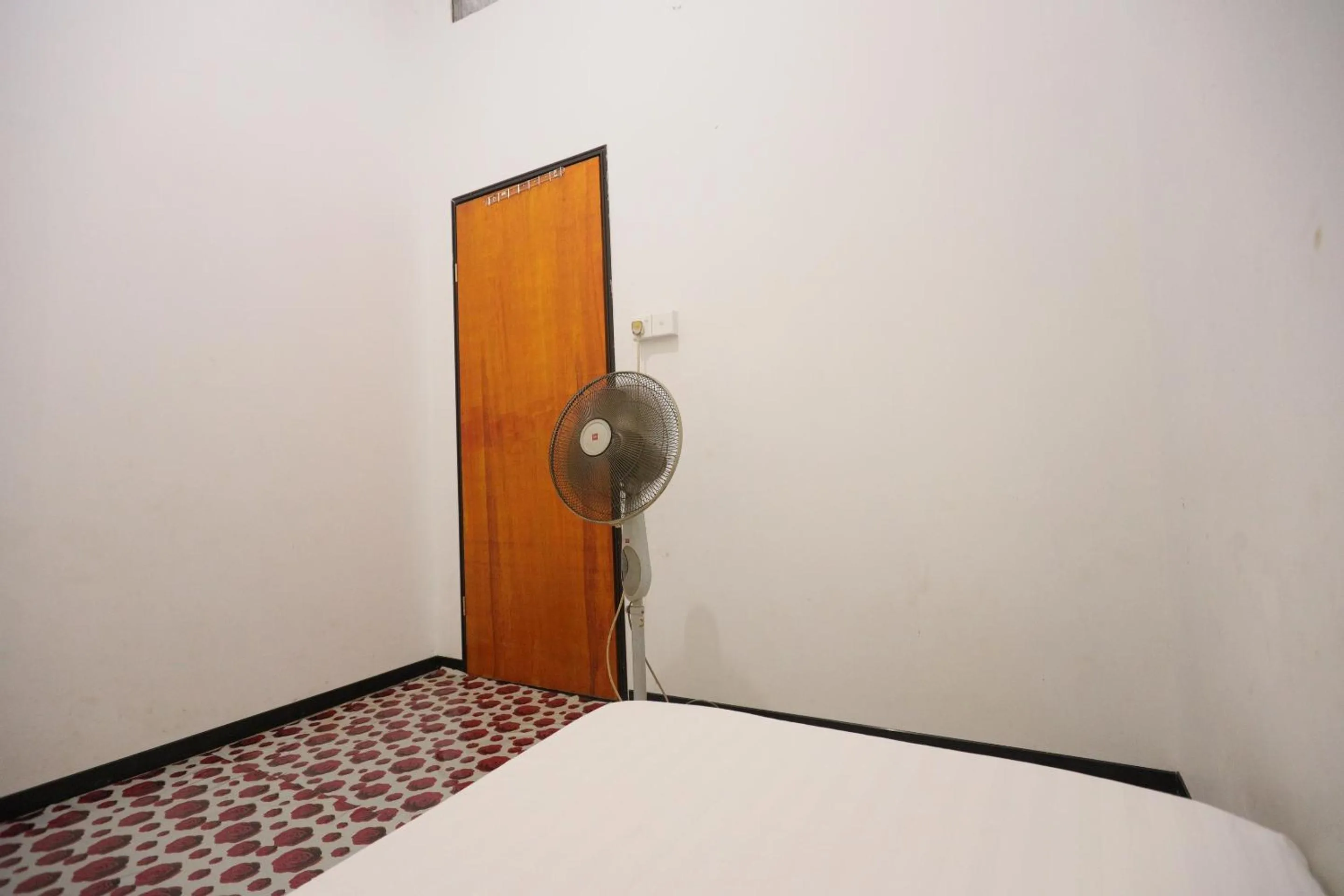 Bedroom, Bed in SPOT ON 93446 Penginapan Mak Yes