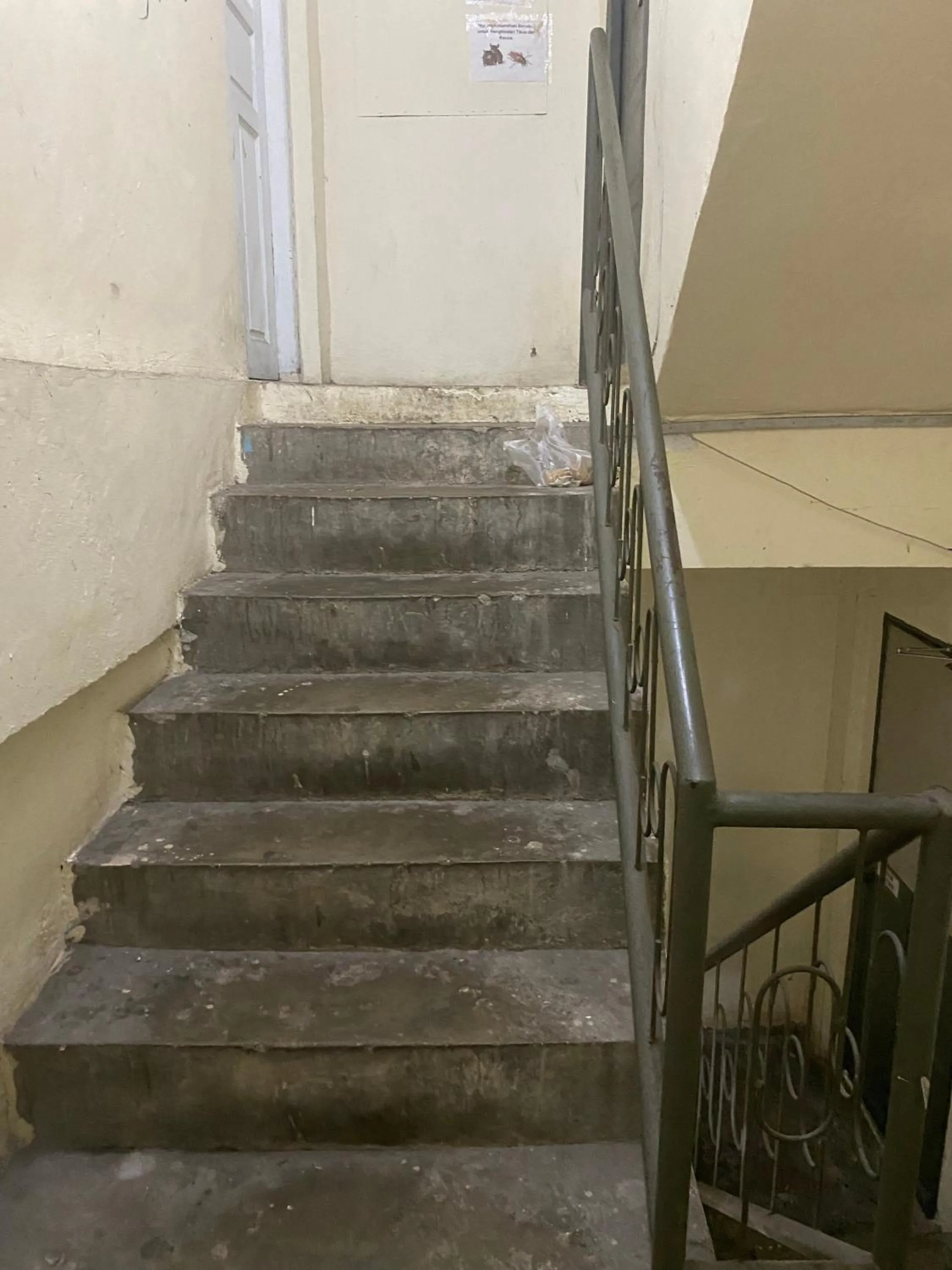 Lobby or reception in SPOT ON 93446 Penginapan Mak Yes