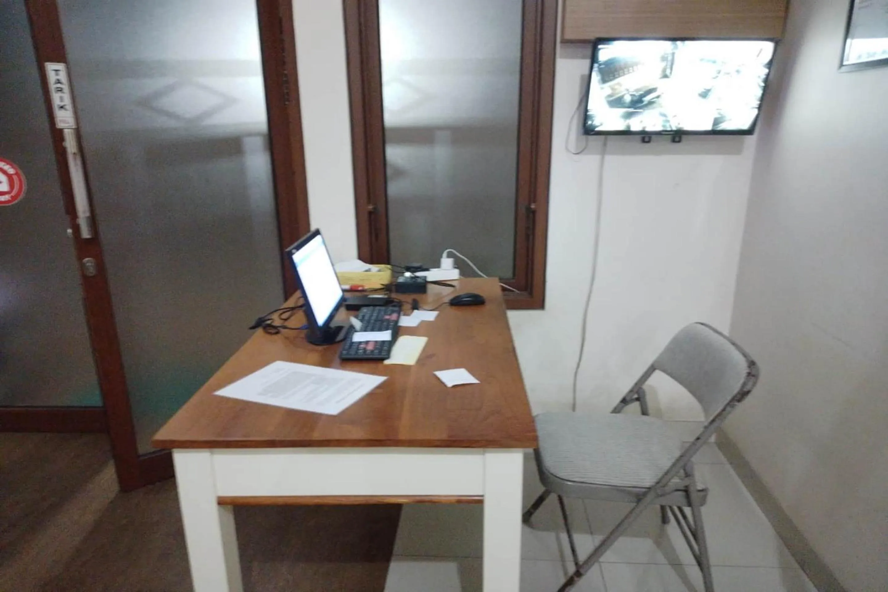 Lobby or reception in Capital O 93437 Embung Banteran CottageNearLapangan Banteran