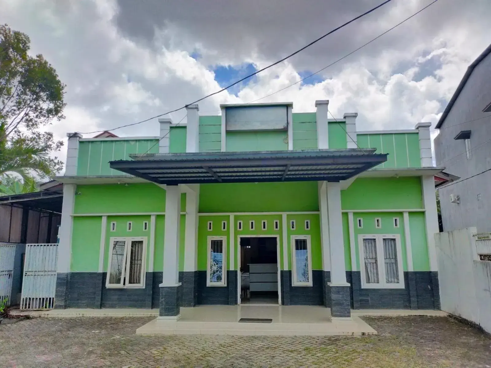 Hotel O Emmy Homestay Syariah Hotel O Emmy Homestay Syariah