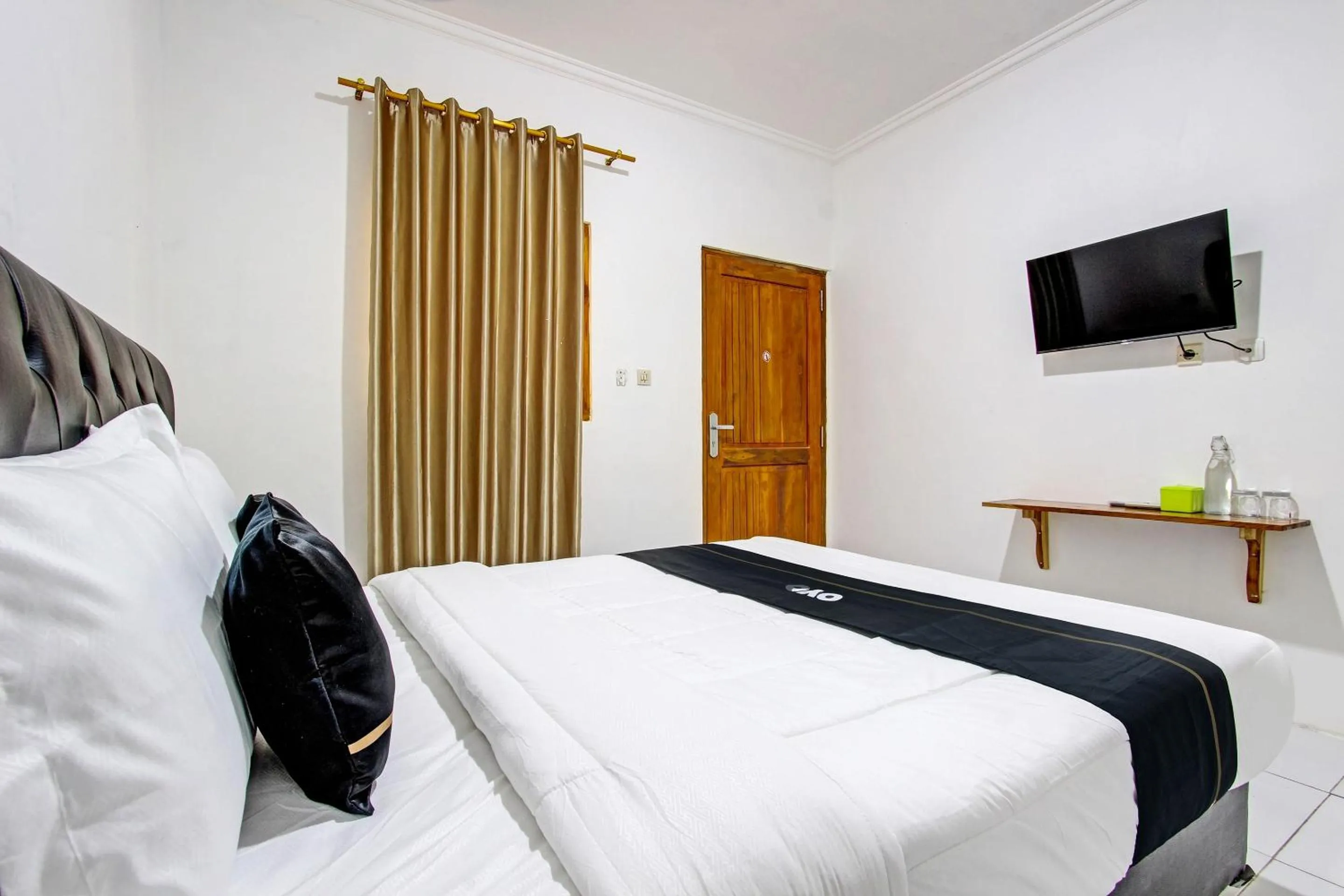 Bedroom in Capital O 93449 The Boekit Song Putri Resort