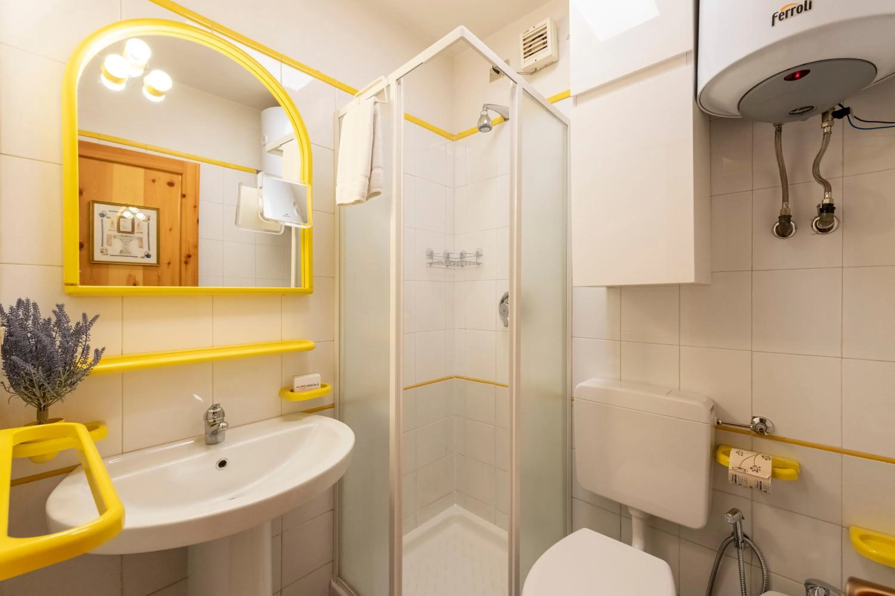 Shower in Chaberton Romantic Retreat Ski In Ski Out - Happy Rentals