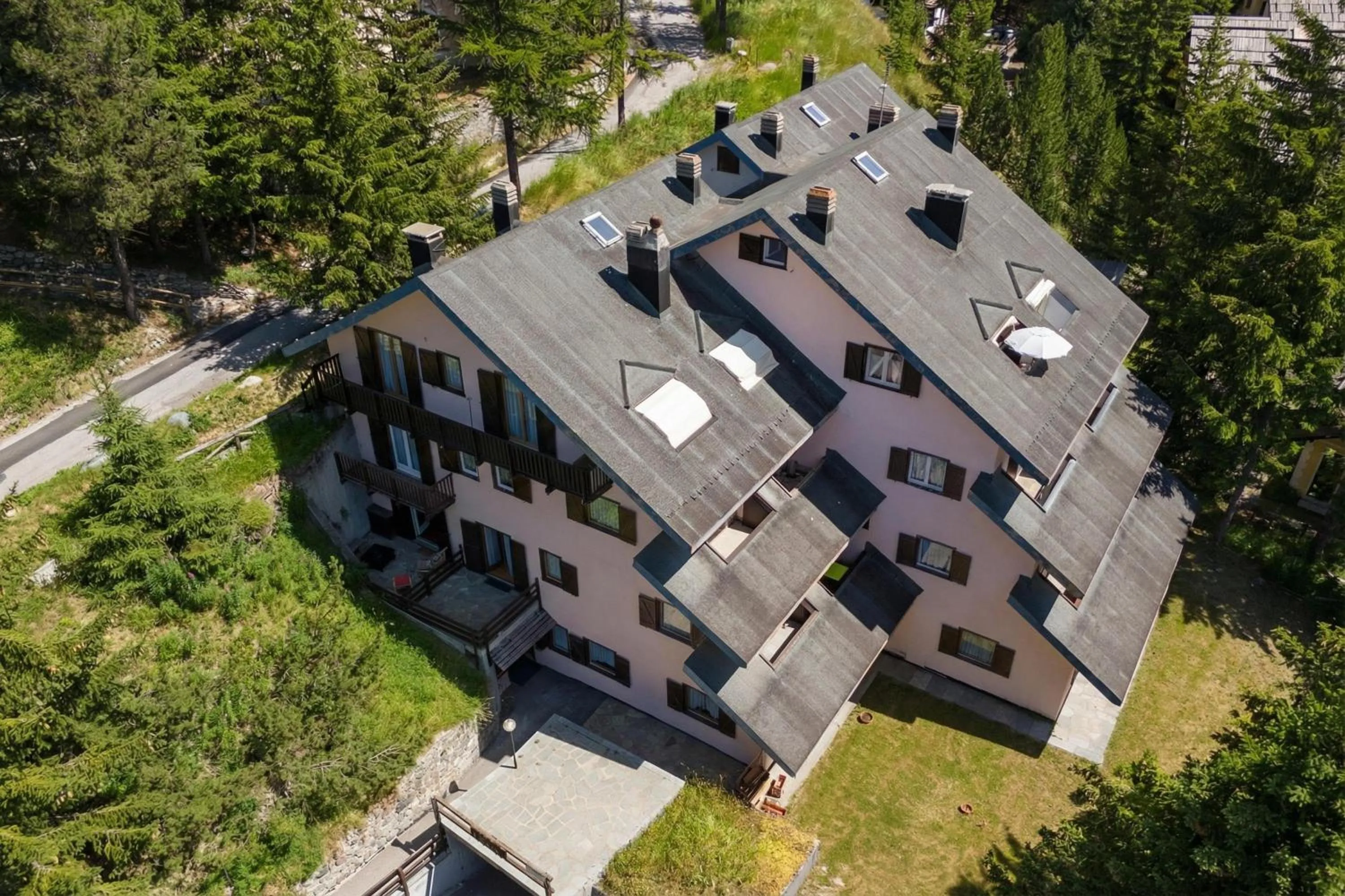 Other in Chaberton Romantic Retreat Ski In Ski Out - Happy Rentals