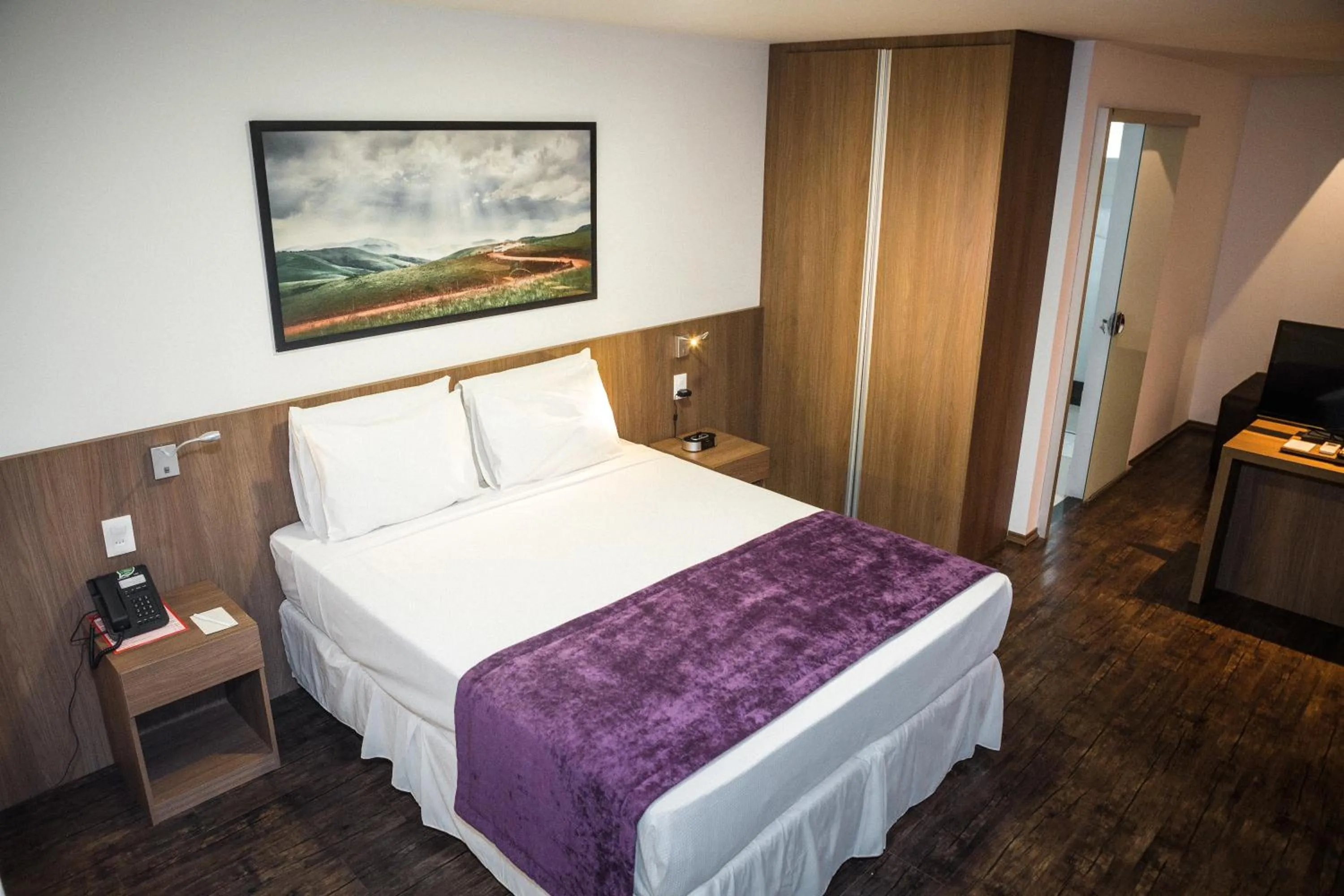 Bed in San Diego Suítes Governador Valadares