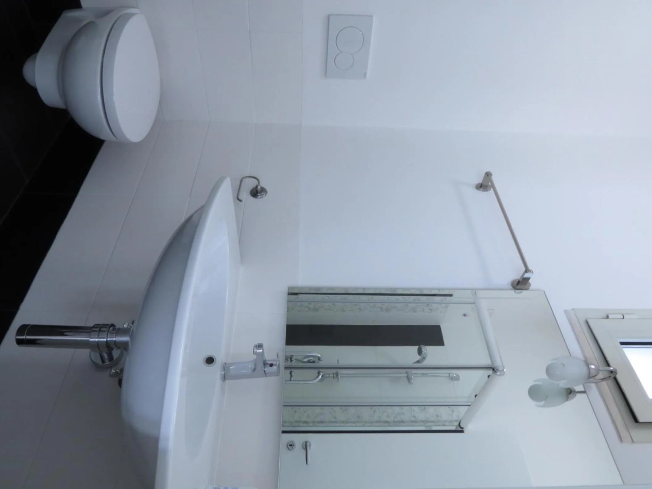 Bathroom in La Casa Del Gelso Bianco