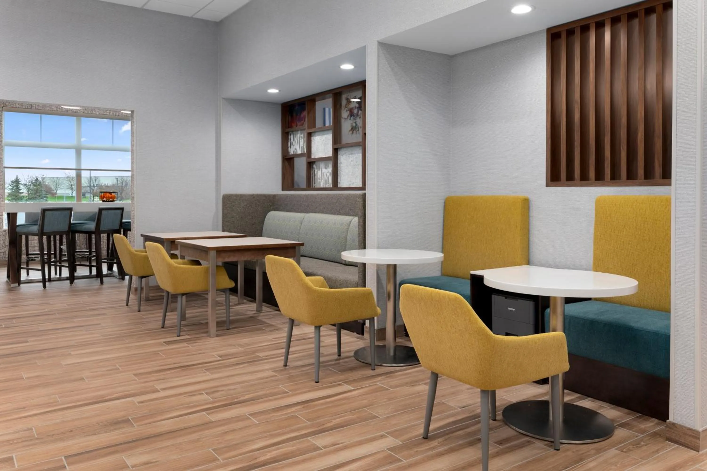 Lobby or reception in Hampton Inn Saline