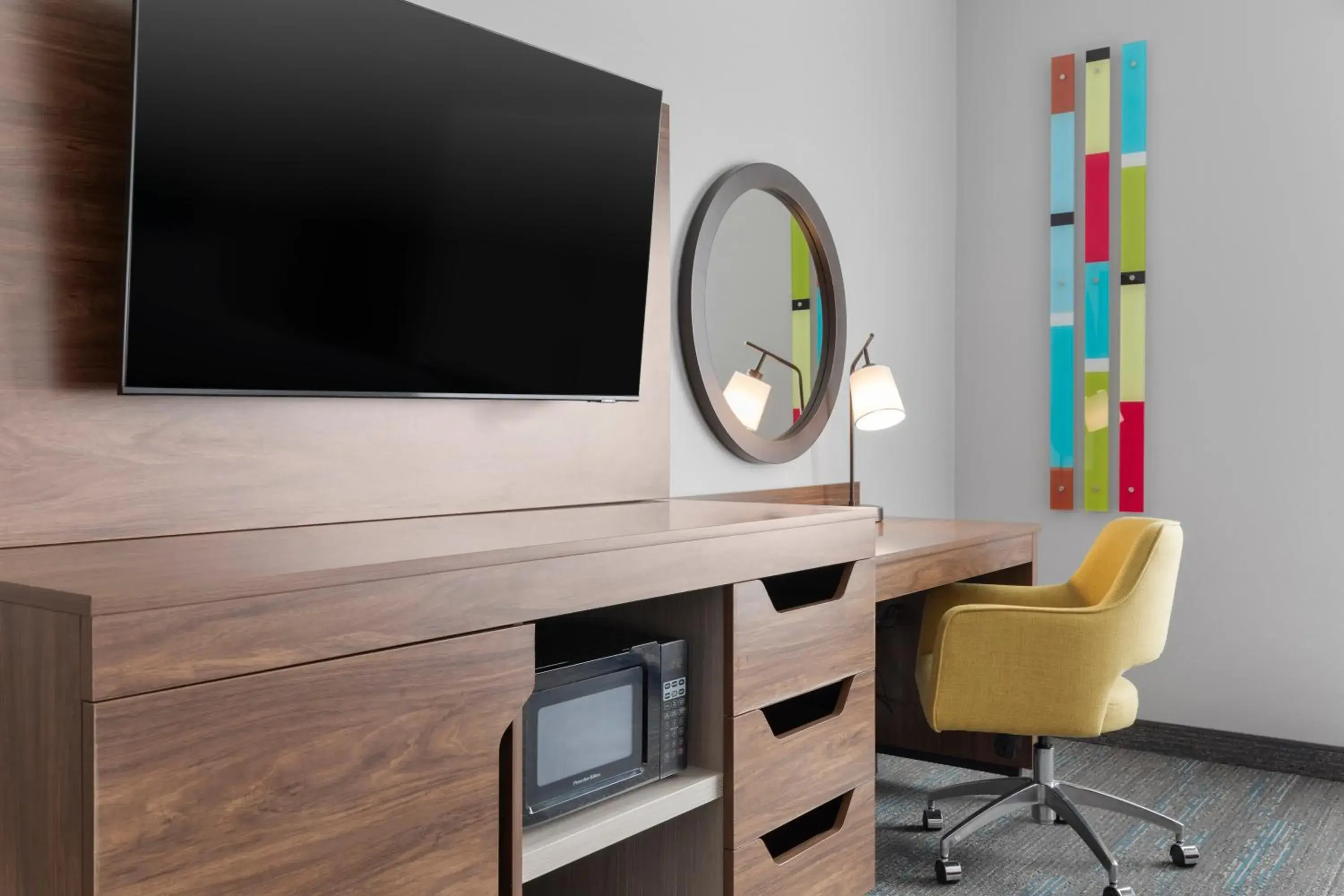 Queen Room with Two Queen Beds in Hampton Inn Saline Queen Room with Two Queen Beds in Hampton Inn Saline
