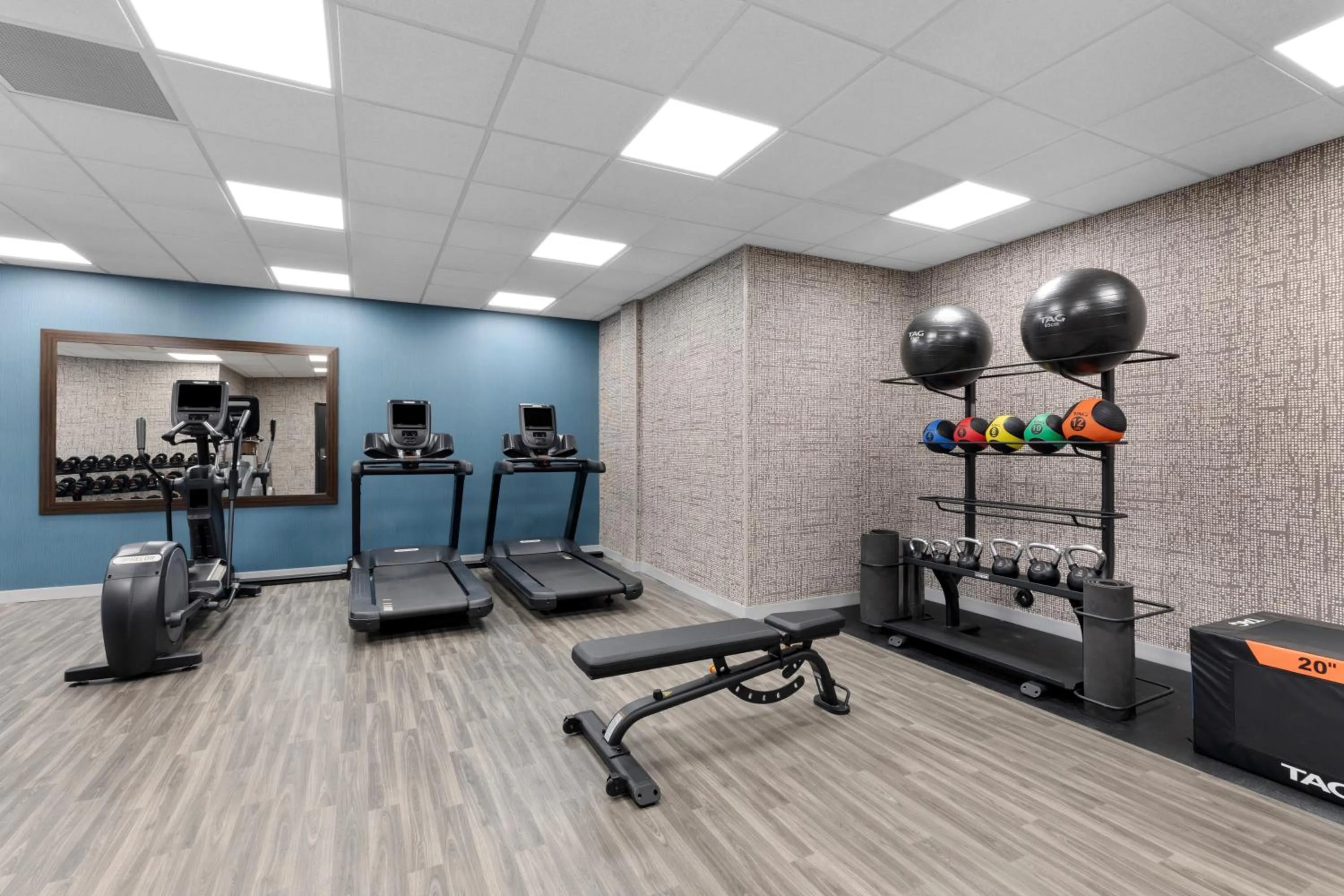 Fitness centre/facilities in Hampton Inn Saline
