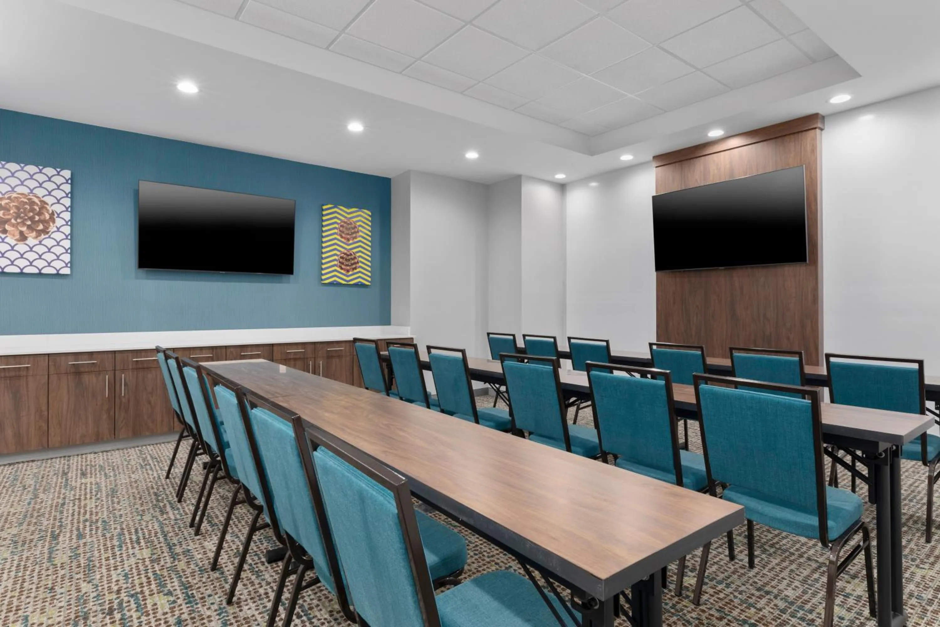 Meeting/conference room in Hampton Inn Saline
