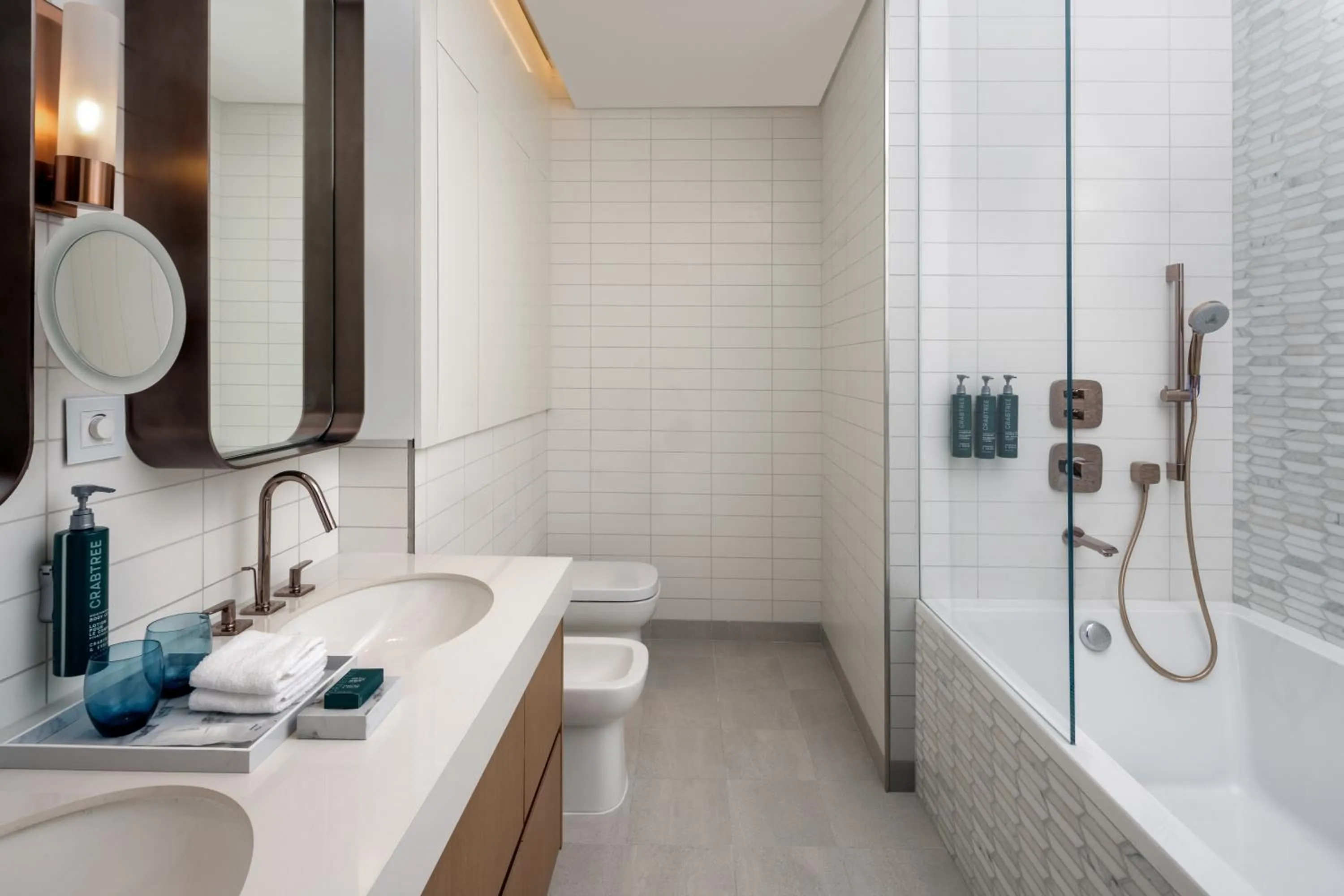 Bathroom in Hilton Dubai Creek Hotel & Residences