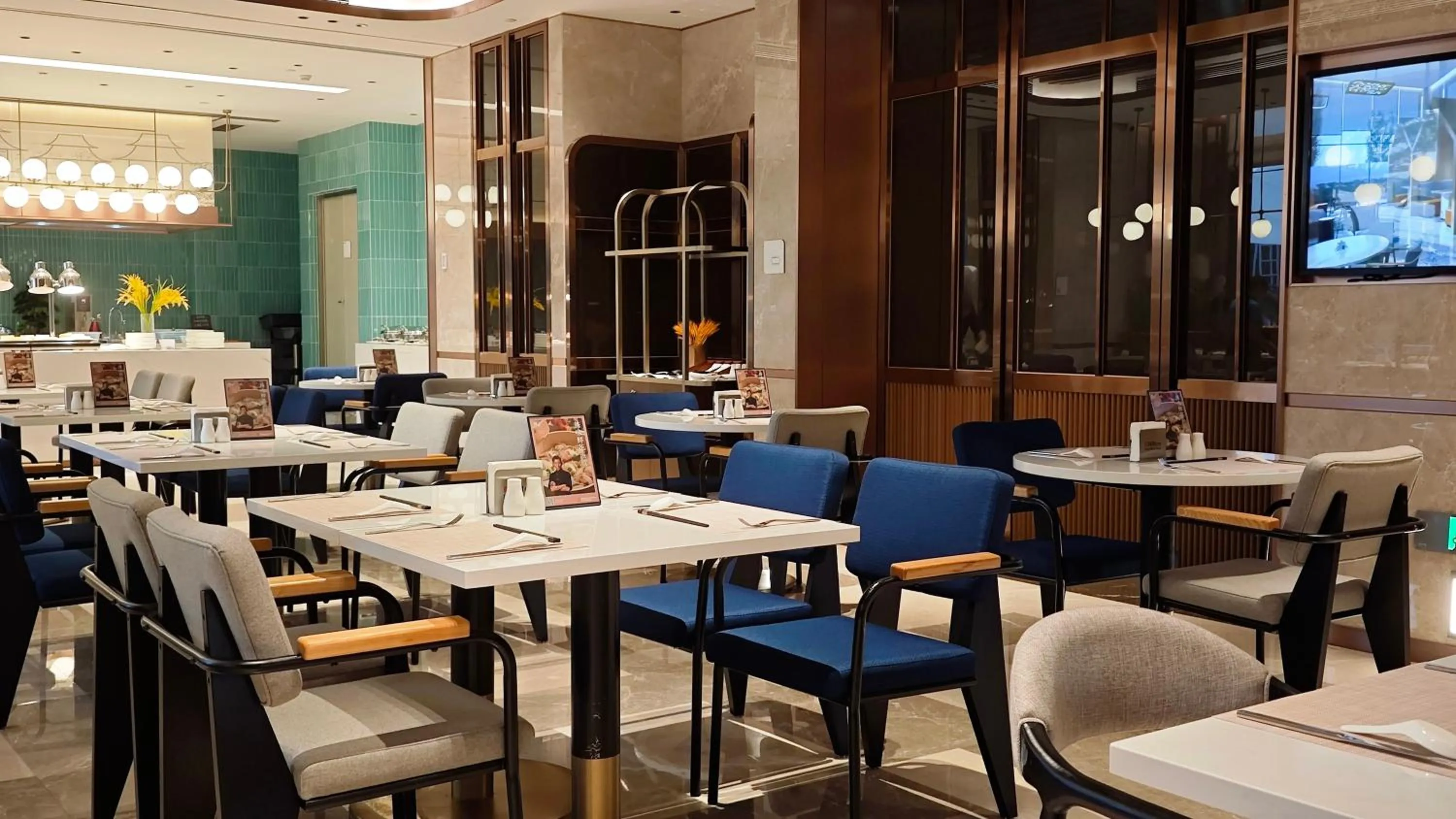Restaurant/places to eat in Hilton Garden Inn Huizhou North Railway Station