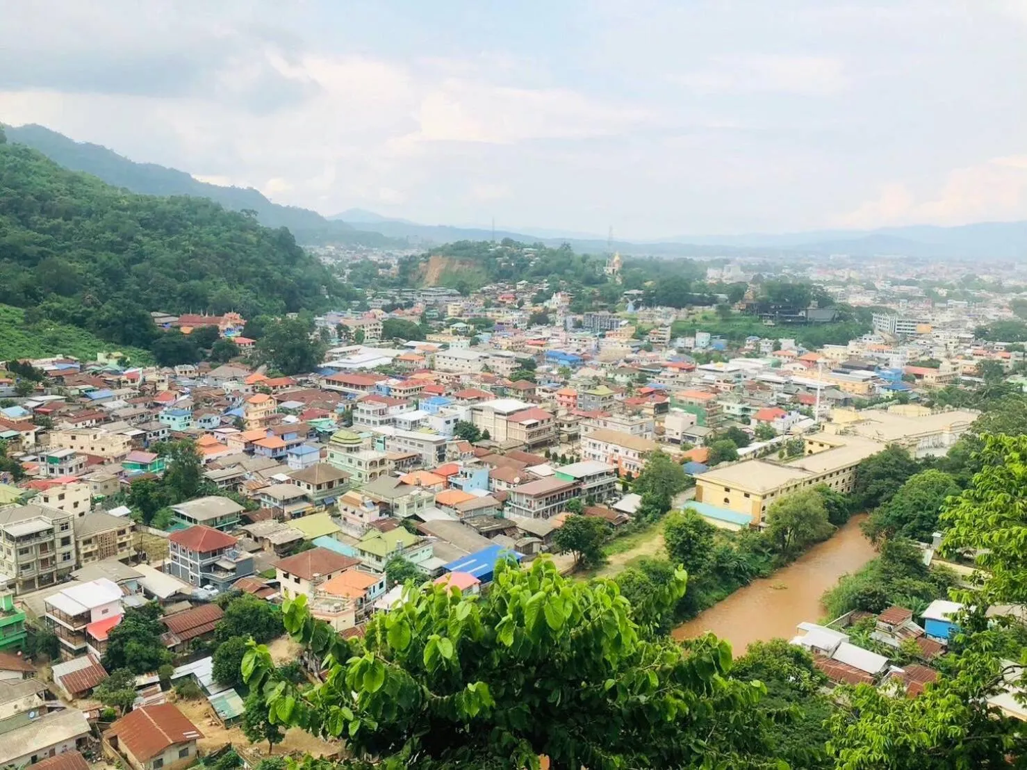 Property building in Saensukkho Hotel & Resort