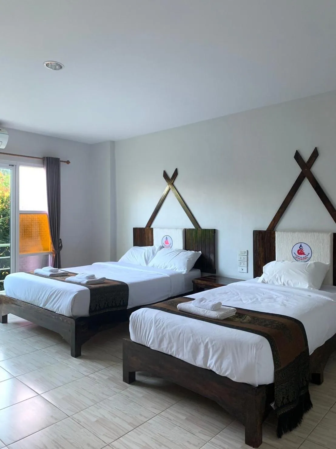 Bed in Saensukkho Hotel & Resort