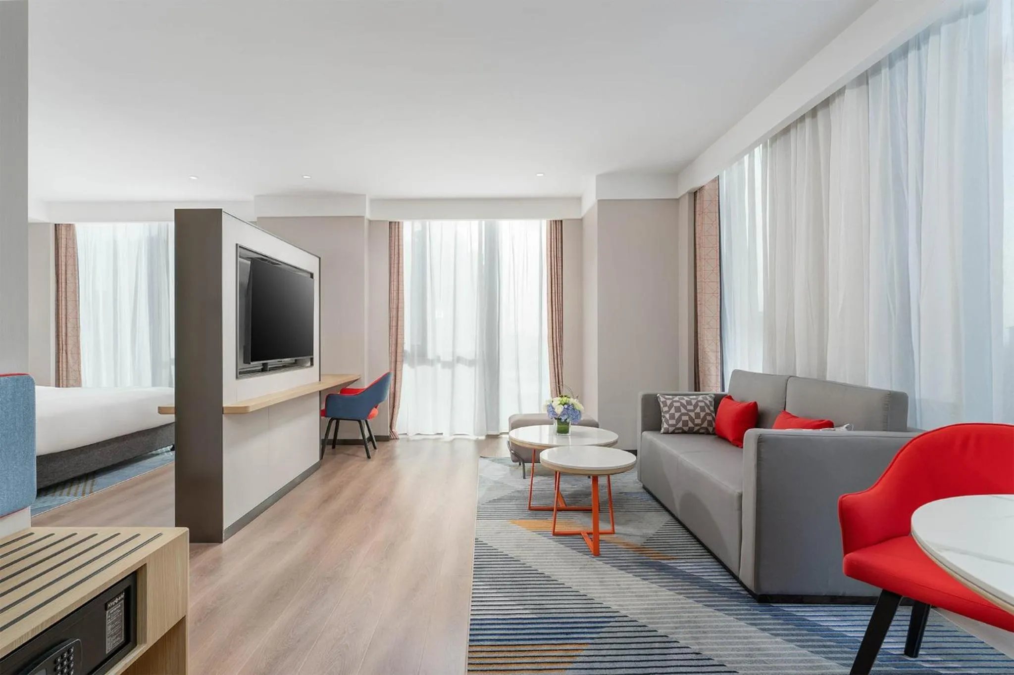 Photo of the whole room in Holiday Inn Express Xi'an Daxing by IHG