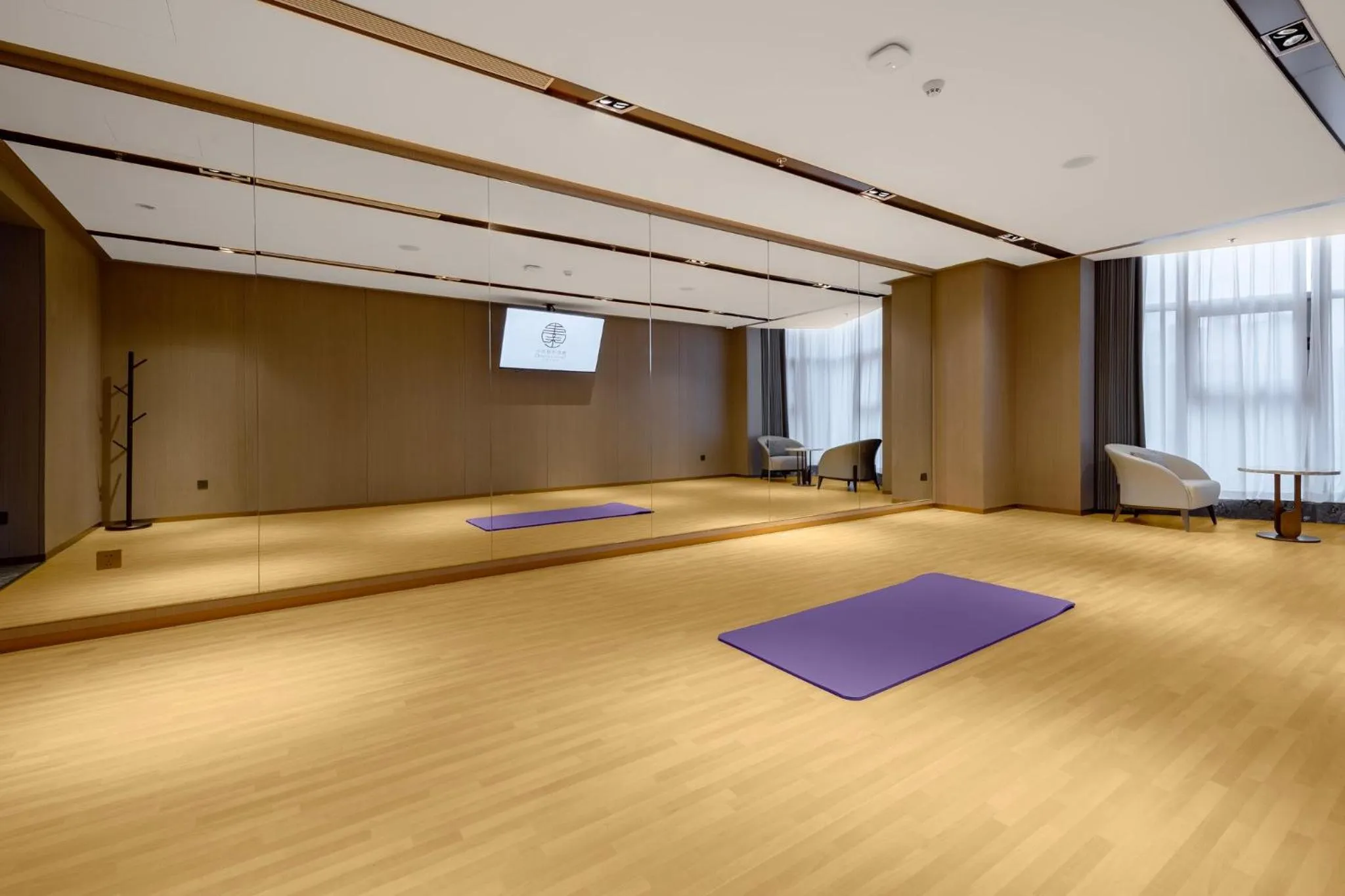 Lobby or reception in voco Xi'an Qindu Legend by IHG