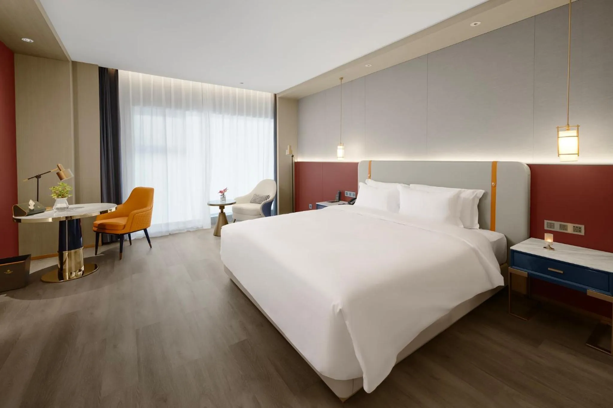 Photo of the whole room, Bed in voco Xi'an Qindu Legend by IHG