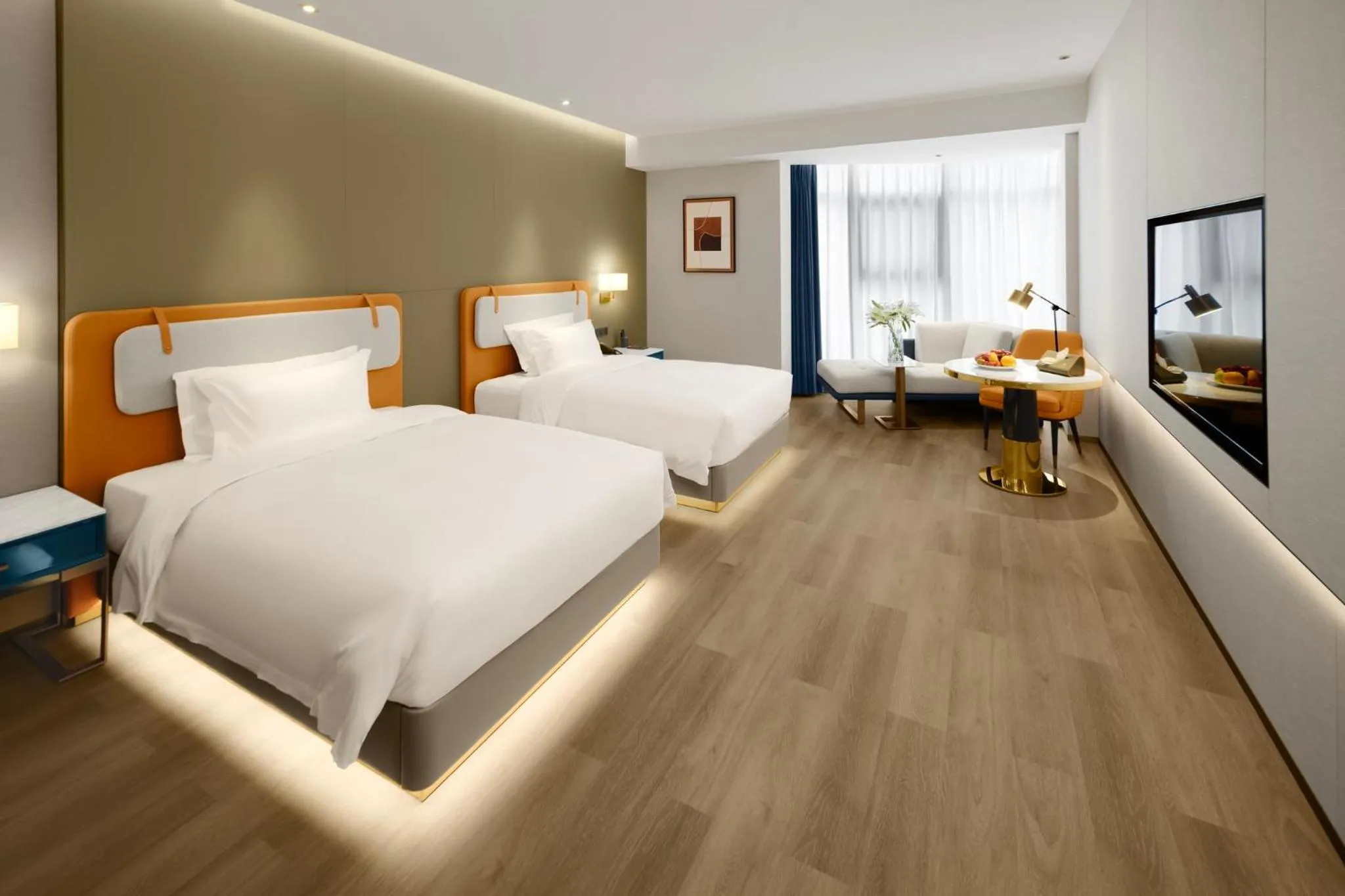 Photo of the whole room, Bed in voco Xi'an Qindu Legend by IHG