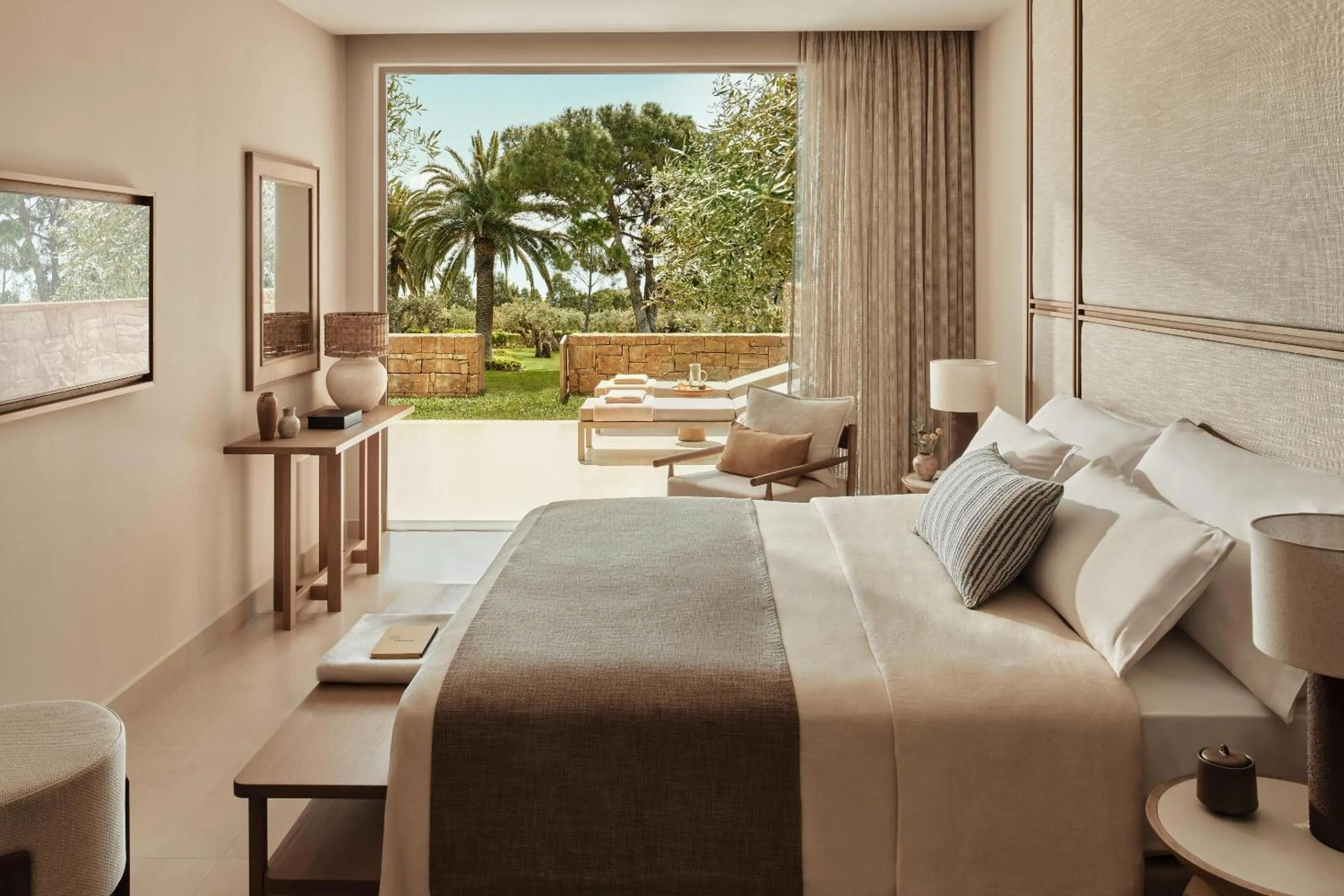 Photo of the whole room, Bed in Ikos Olivia