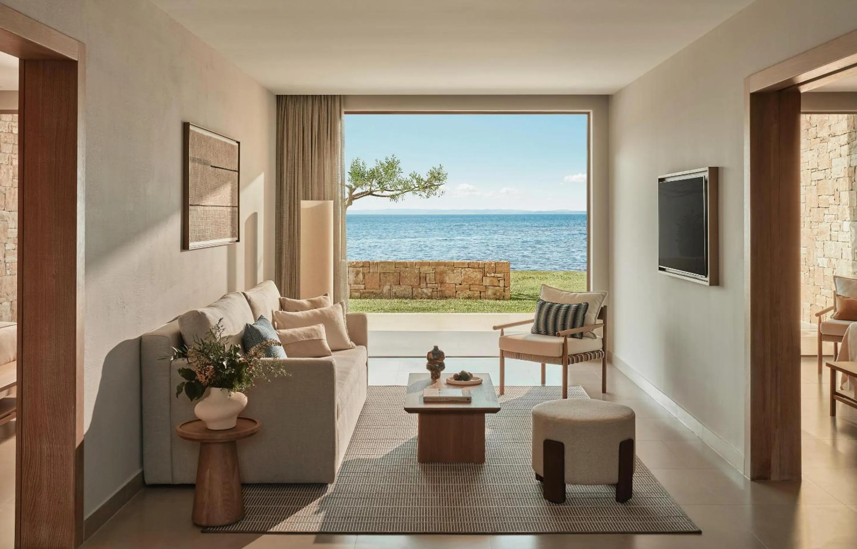 Photo of the whole room in Ikos Olivia