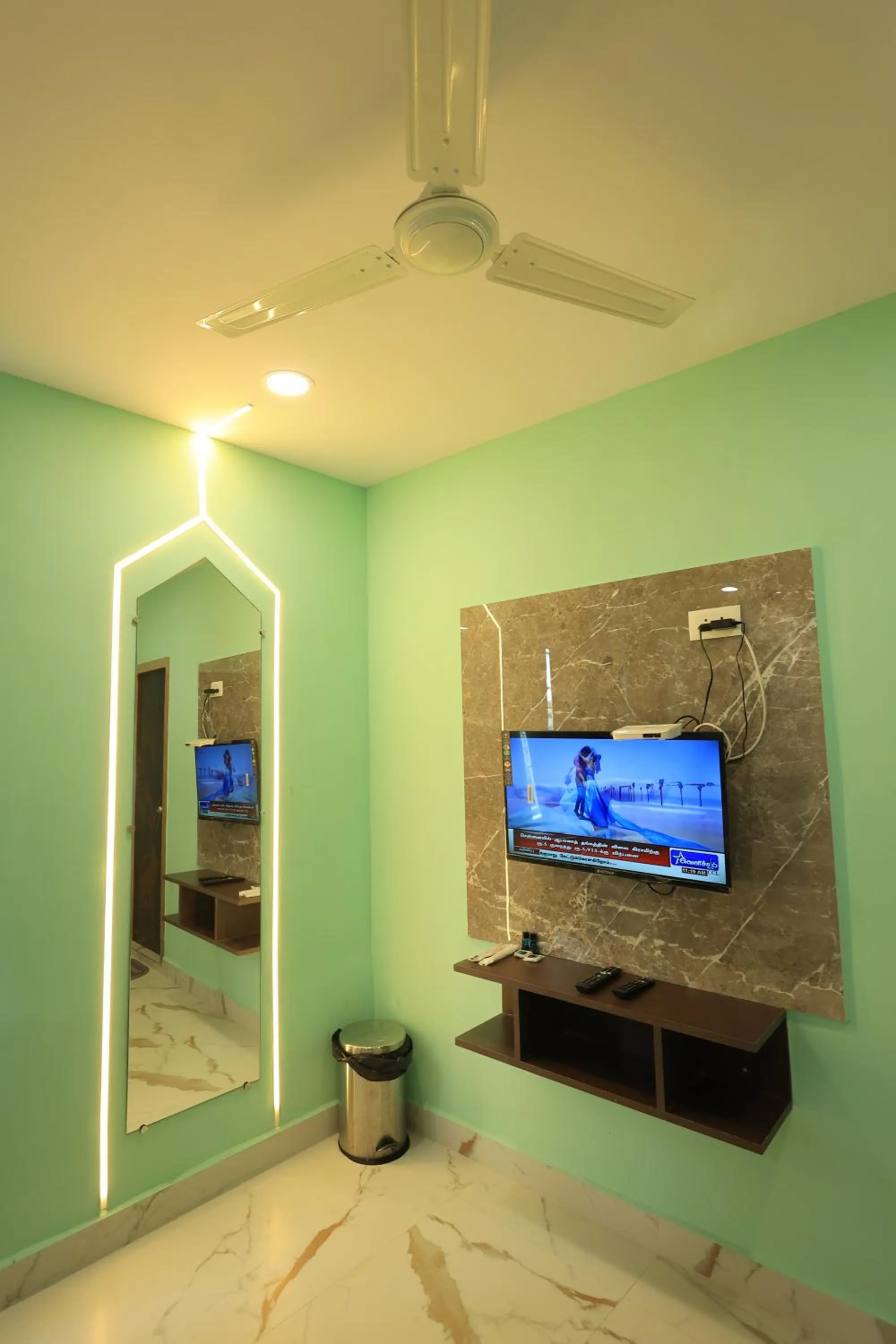 TV and multimedia, Bed in Kailasaa Residency