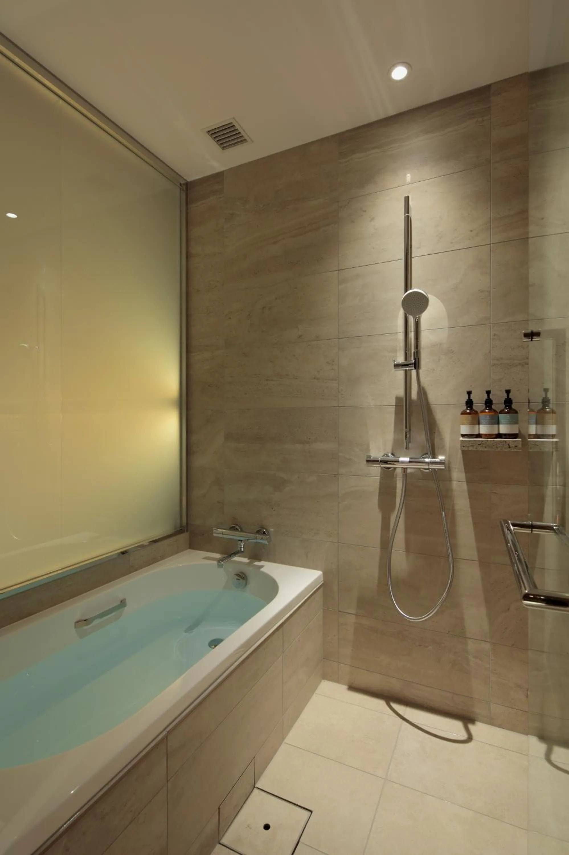 Bathroom in Candeo Hotels Osaka The Tower