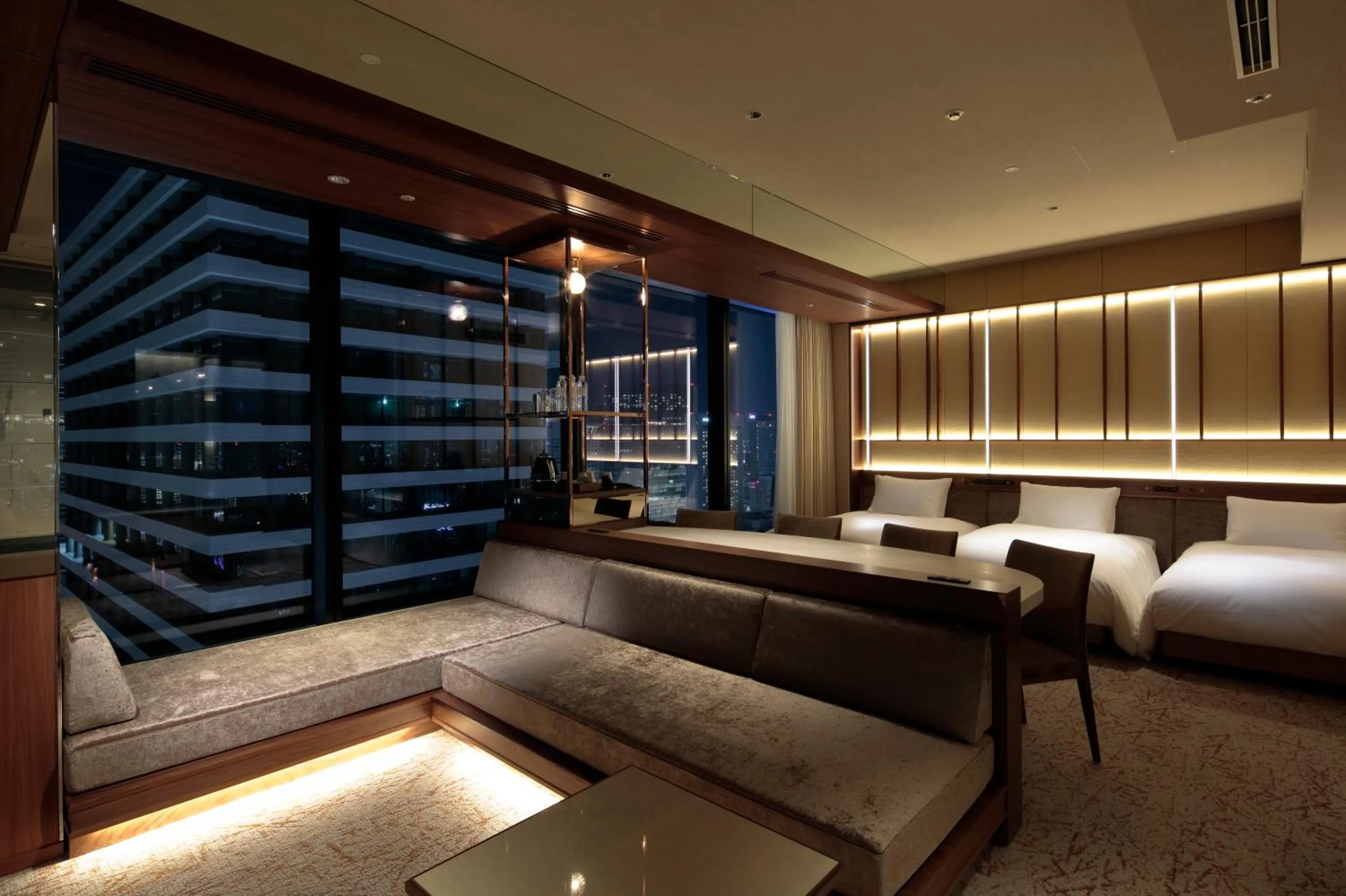 Photo of the whole room, Bed in Candeo Hotels Osaka The Tower