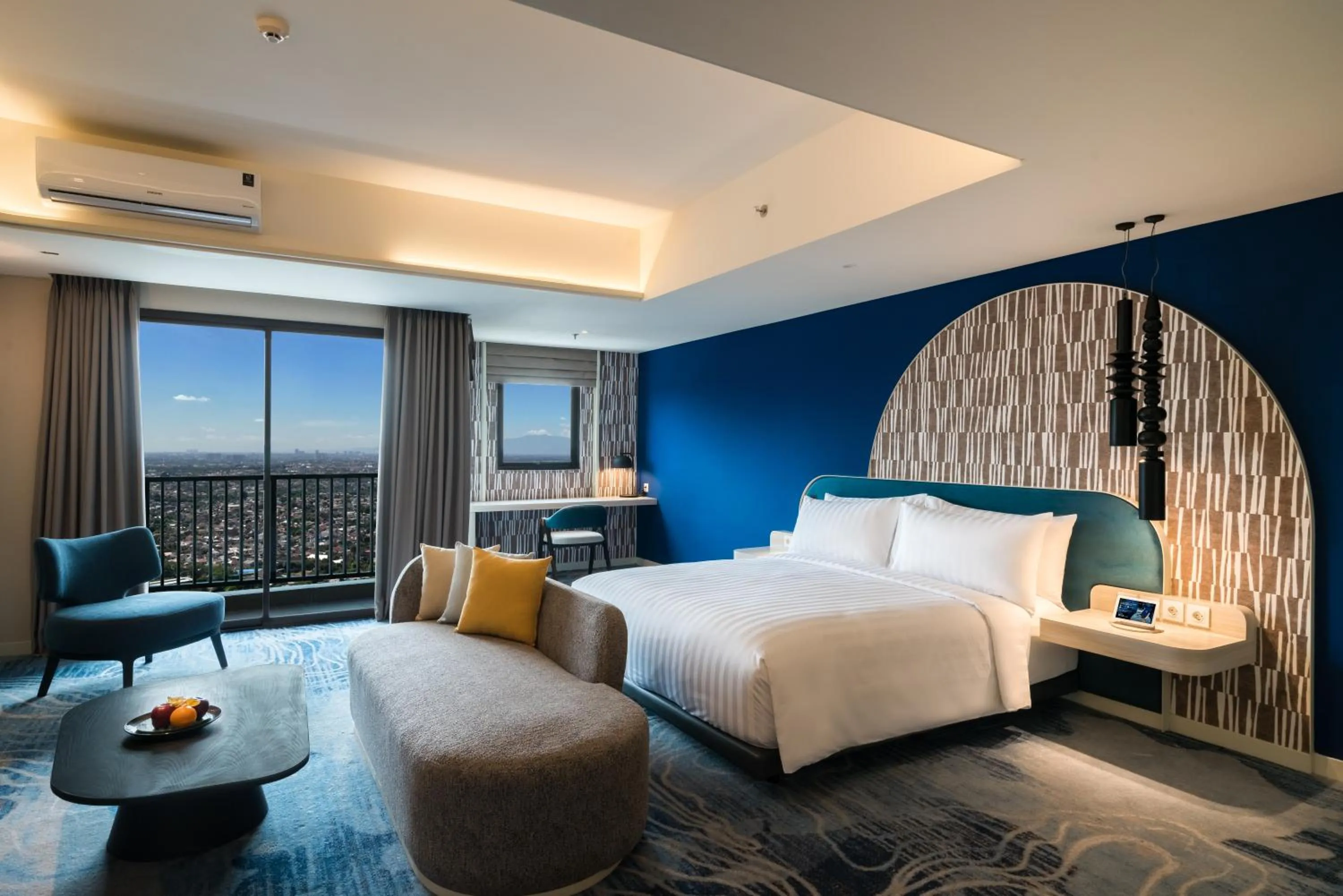 Photo of the whole room, Bed in Aston Bintaro Hotel & Conference Center