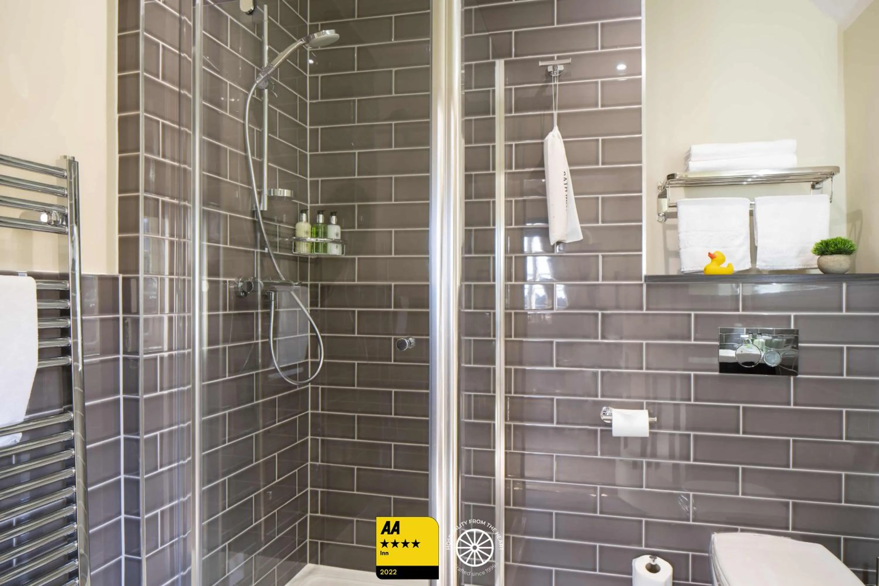 Shower in The Tudor House Hotel, Tewkesbury, Gloucestershire - The Coaching Inn Group