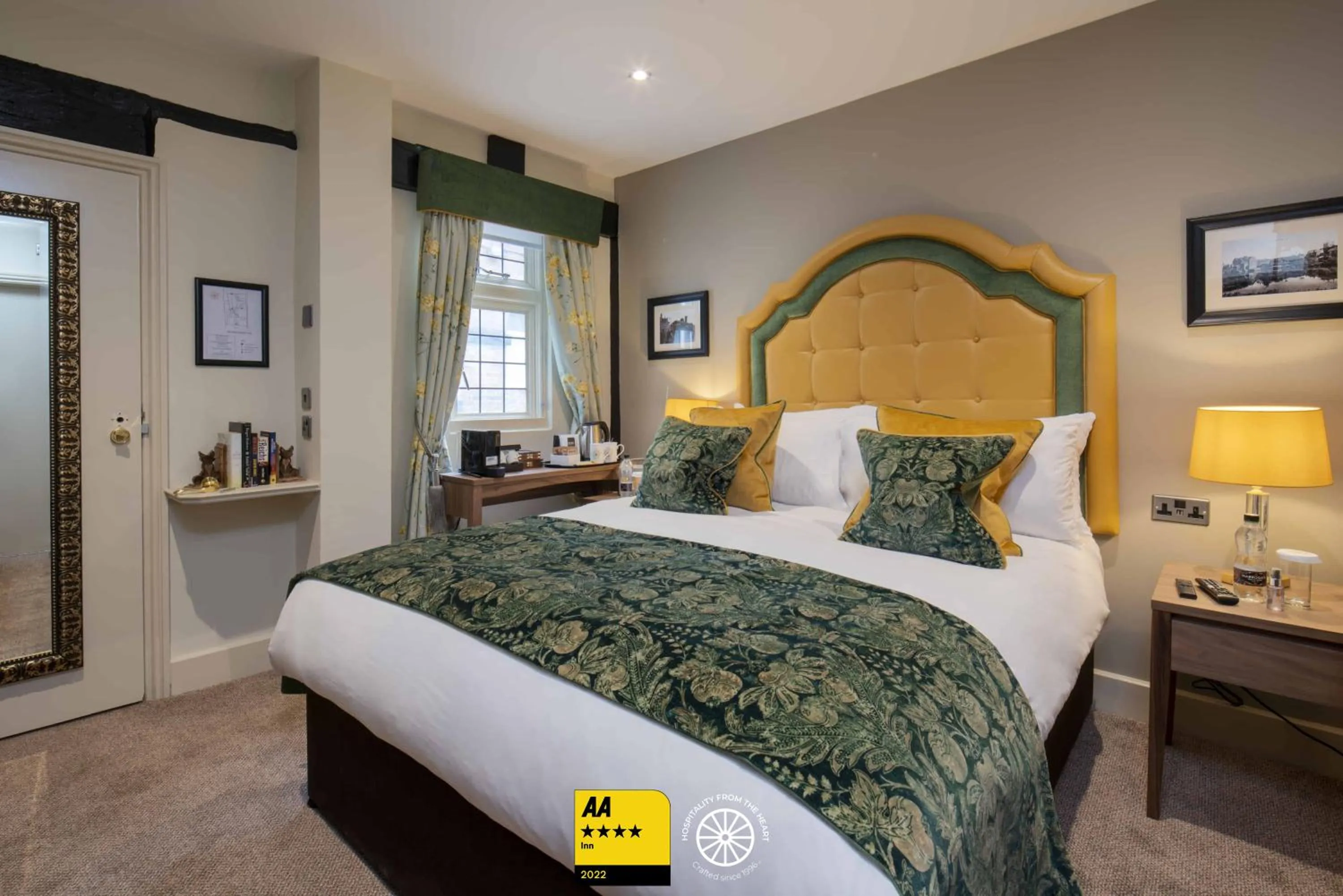 Bed in The Tudor House Hotel, Tewkesbury, Gloucestershire - The Coaching Inn Group