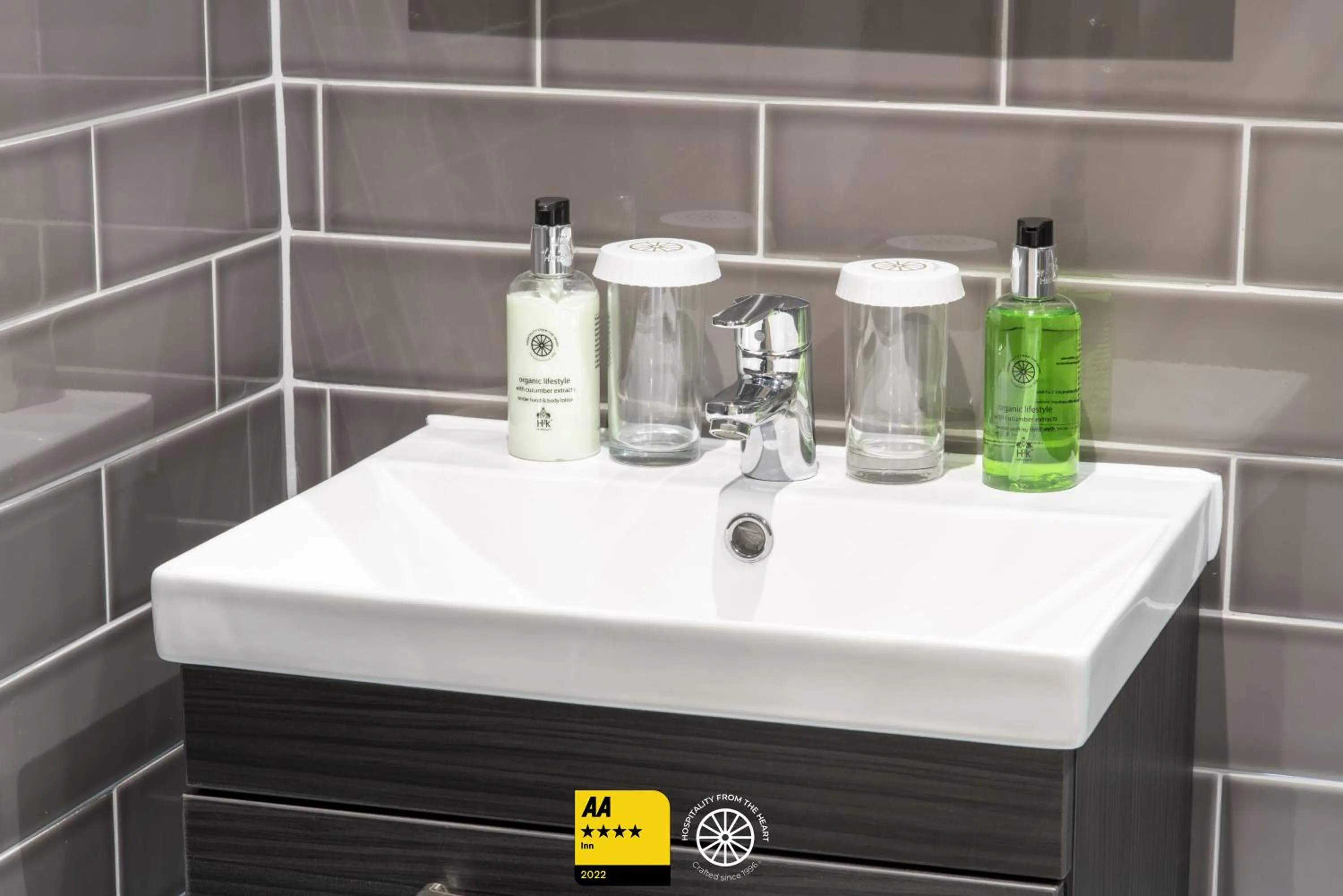 Bathroom in The Tudor House Hotel, Tewkesbury, Gloucestershire - The Coaching Inn Group