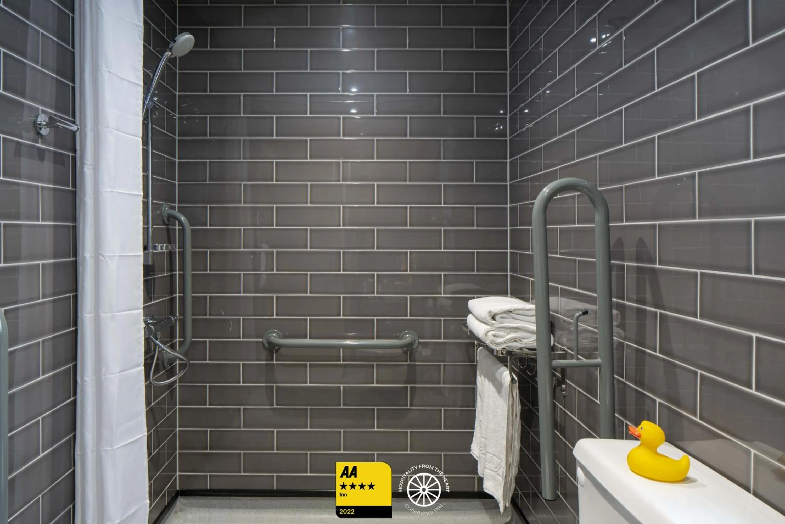 Bathroom in The Tudor House Hotel, Tewkesbury, Gloucestershire - The Coaching Inn Group