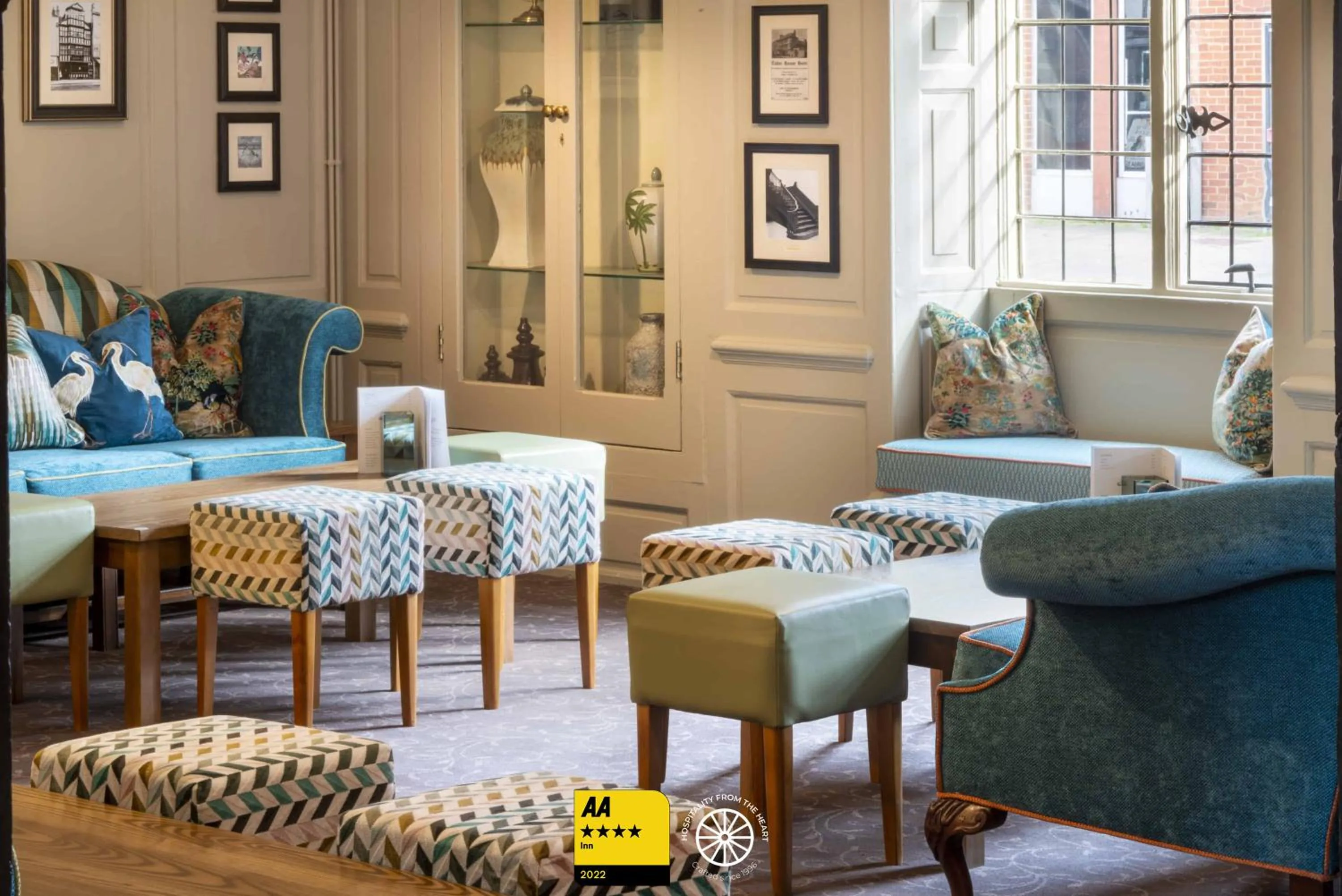 Lounge or bar in The Tudor House Hotel, Tewkesbury, Gloucestershire - The Coaching Inn Group