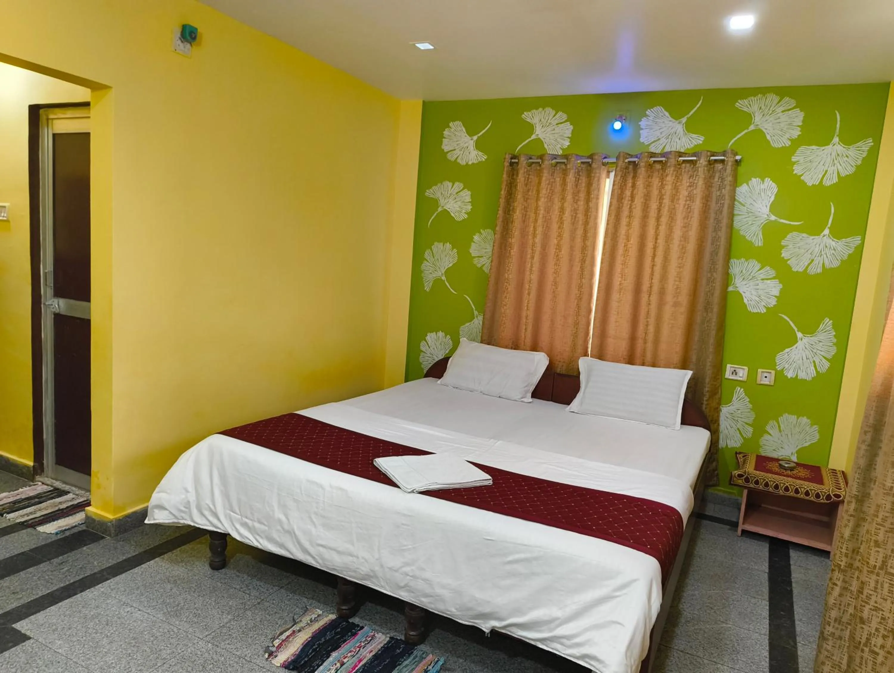 Bedroom, Bed in Hotel Swagat