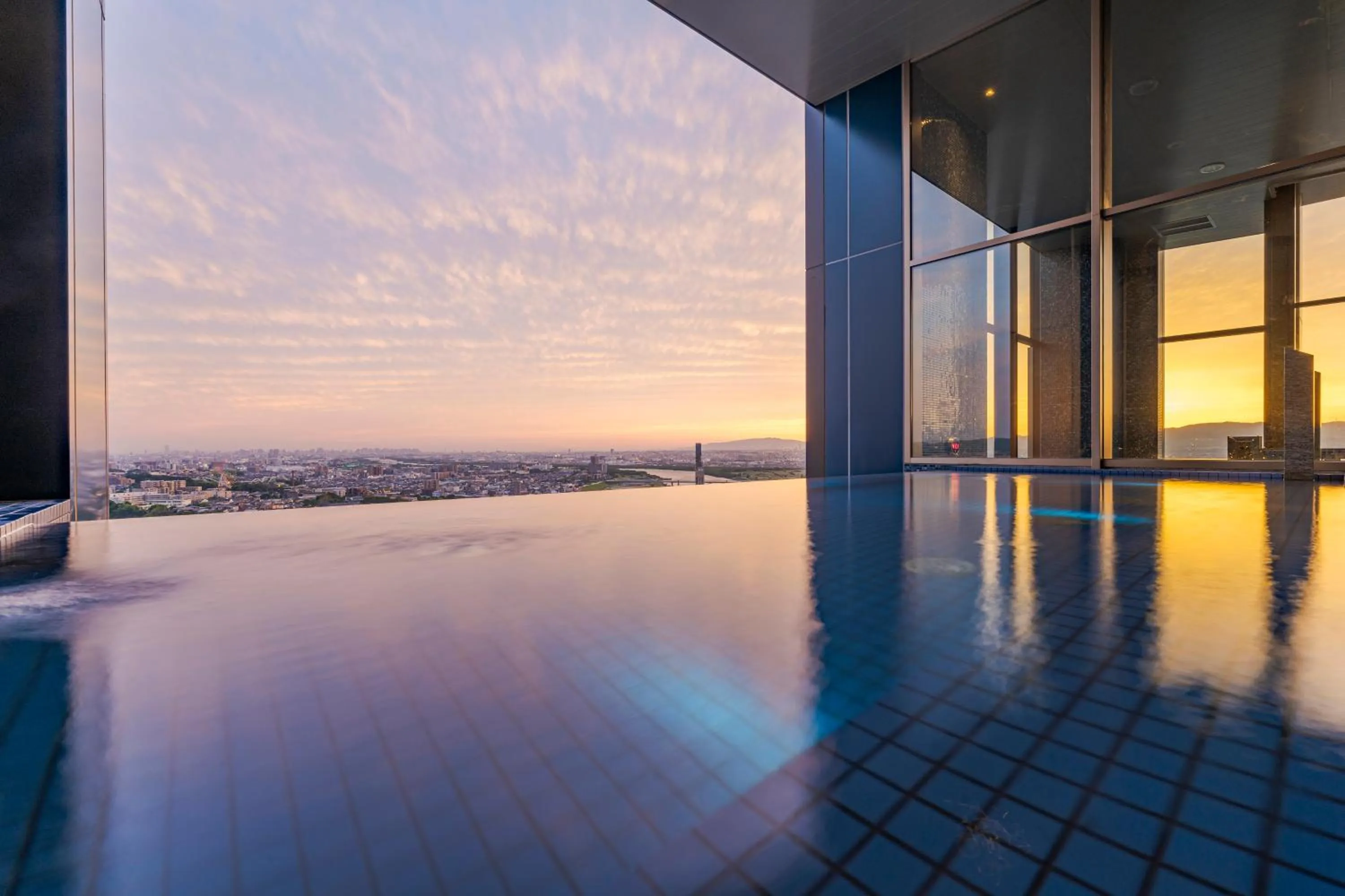 Open Air Bath in Candeo Hotels Osaka Hirakata