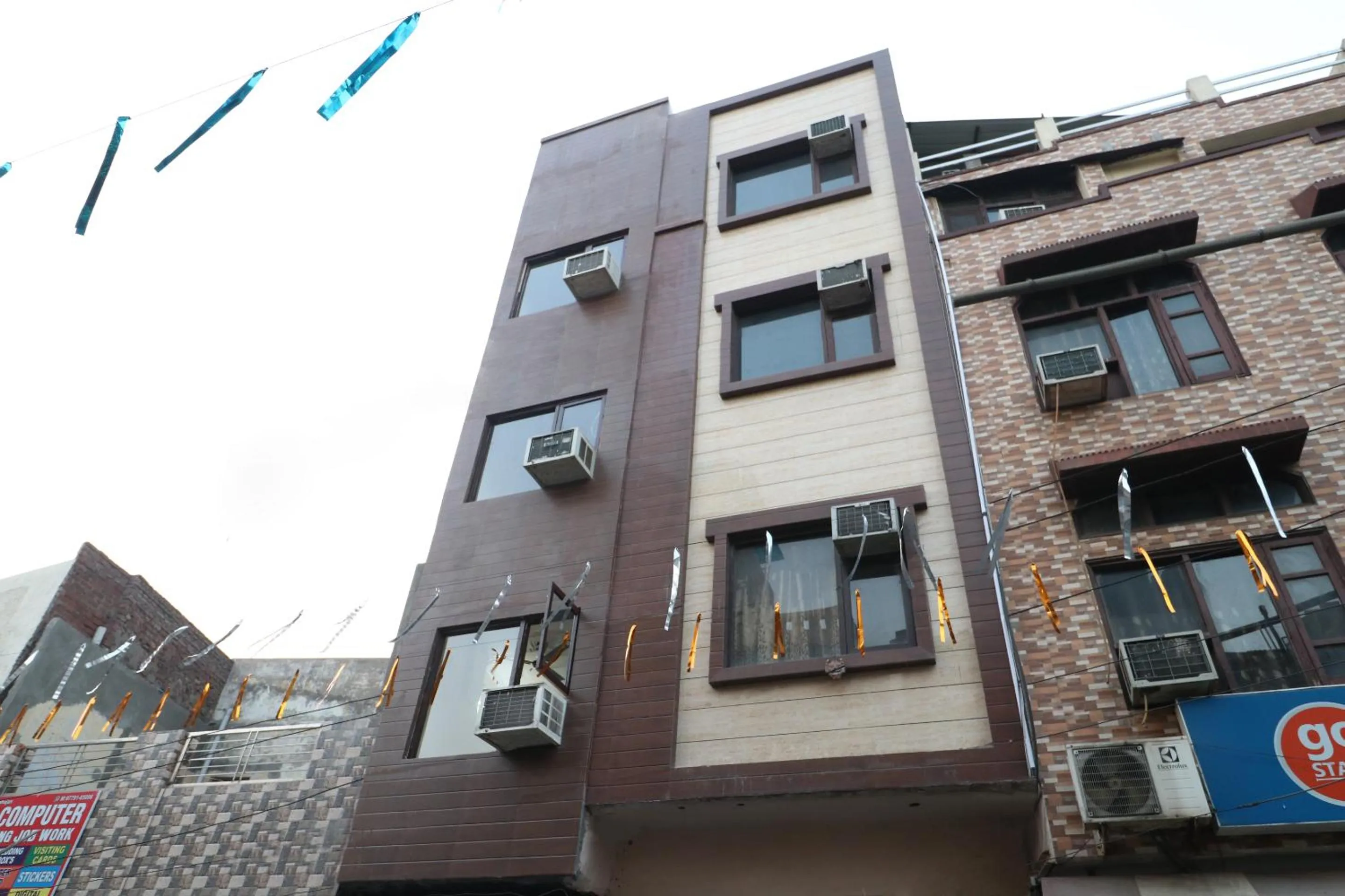 Property building in Hotel O Kapoor Residency